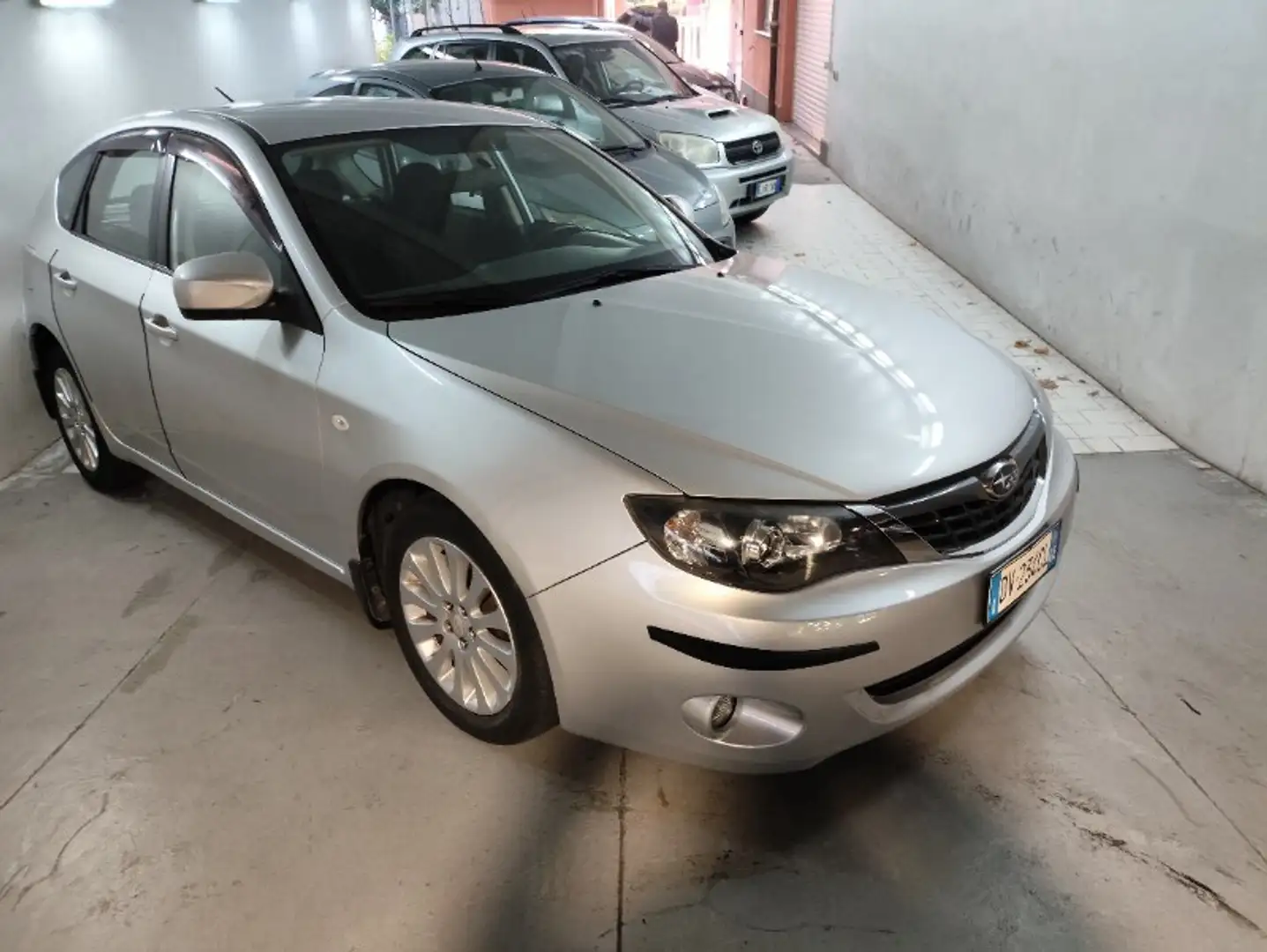 Subaru Impreza 2.0R 72GP Argent - 1