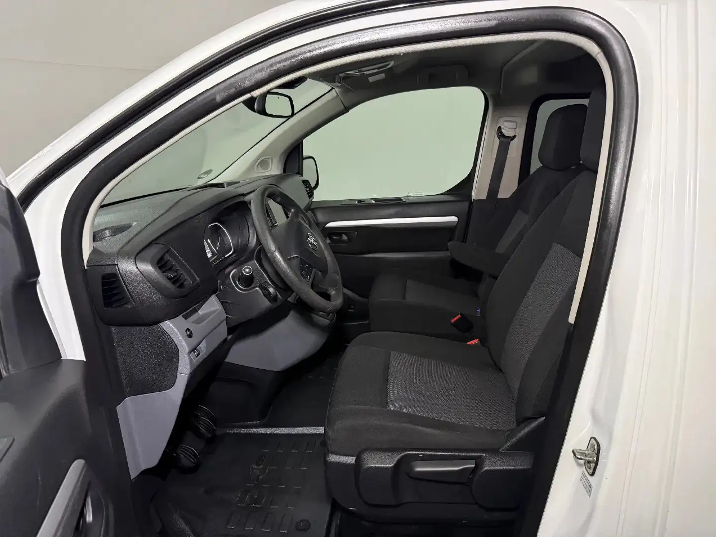 Toyota Proace 2.0 D-4D l DUBBELE CABINE l NAVI l AIRCO l TREKHAA Wit - 2