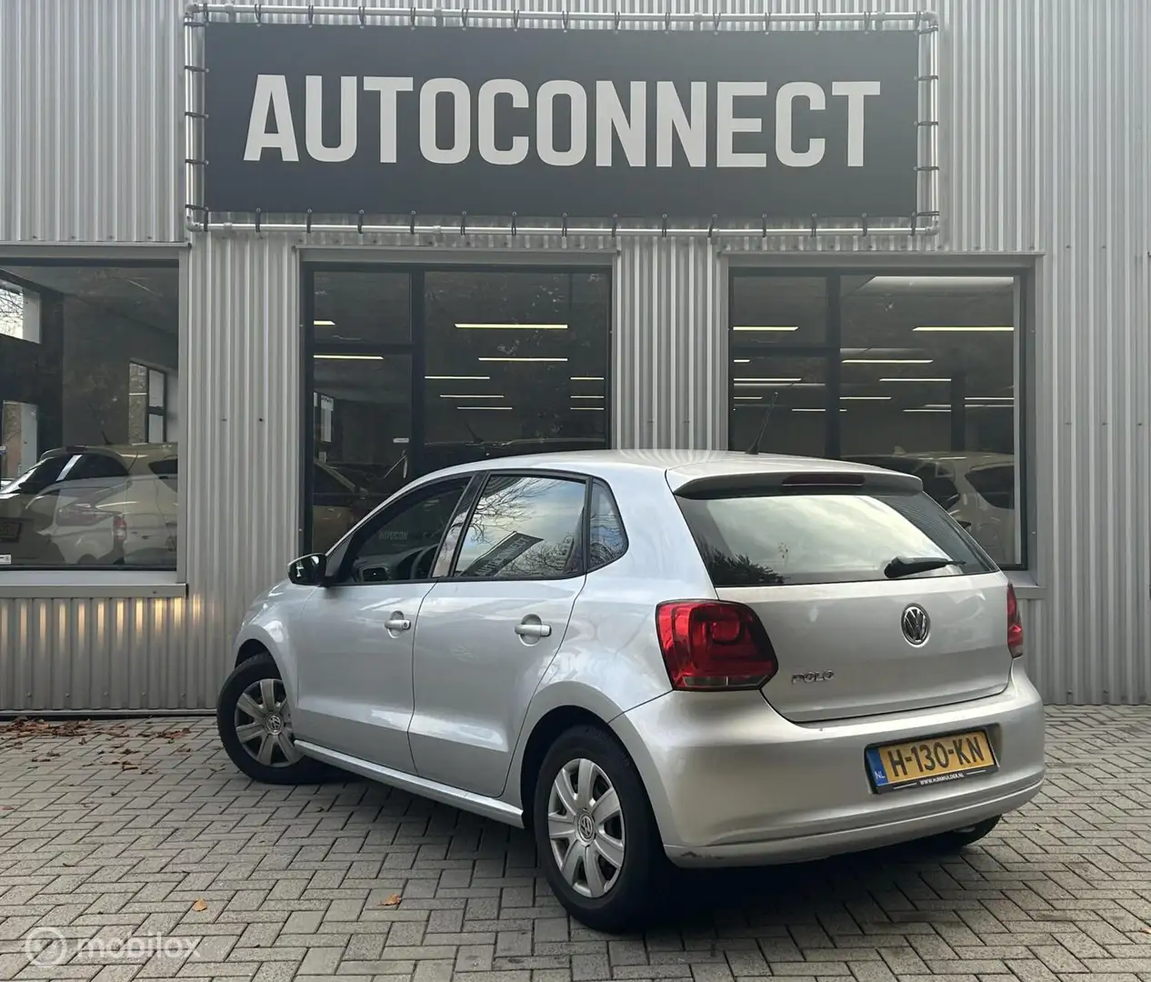 Volkswagen Polo 1.2-12V Trendline Gris - 2