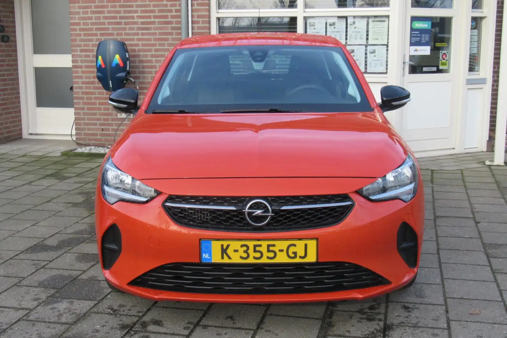 Opel Corsa 1.2 Edition Oranje - 2