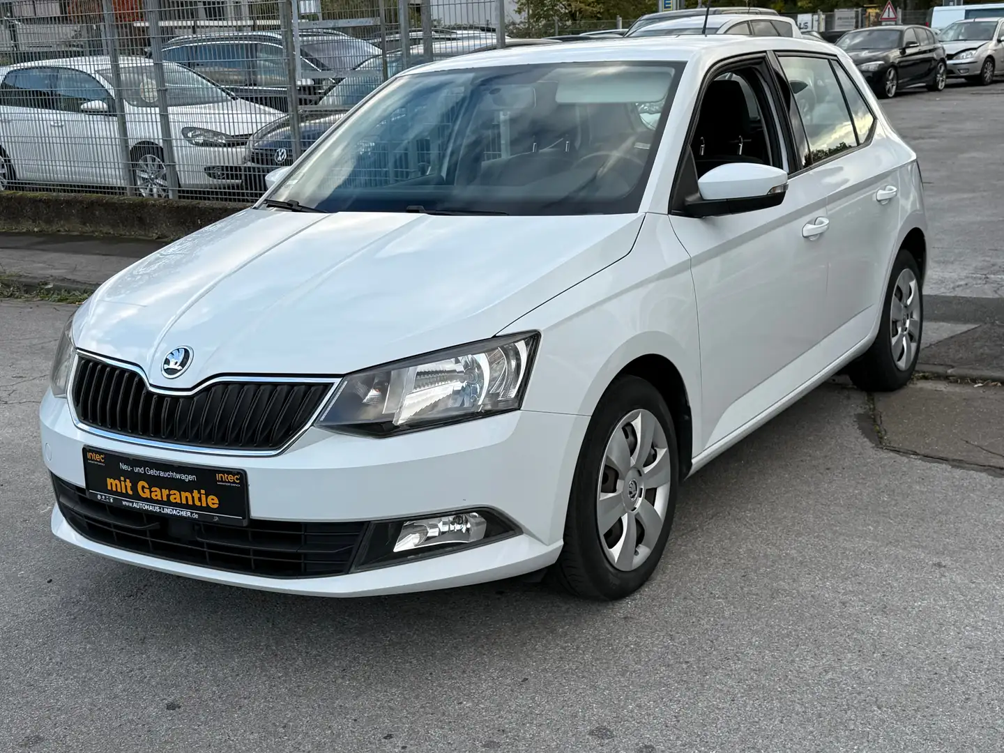 Skoda Fabia Ambition* 1.0 L MPI 55KW 75PS Weiß - 2