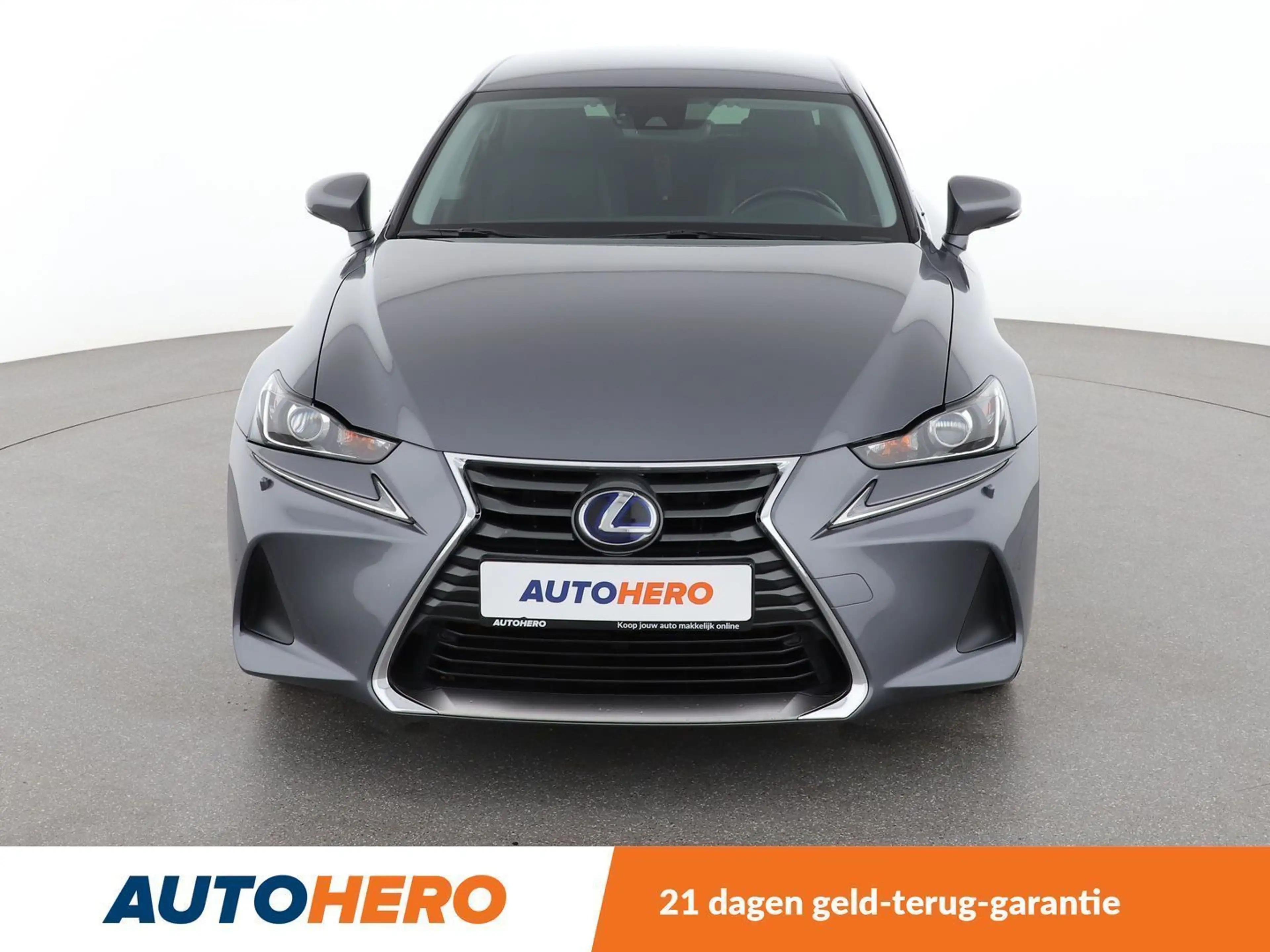 Lexus IS 300 IS 300h Business — photo 9