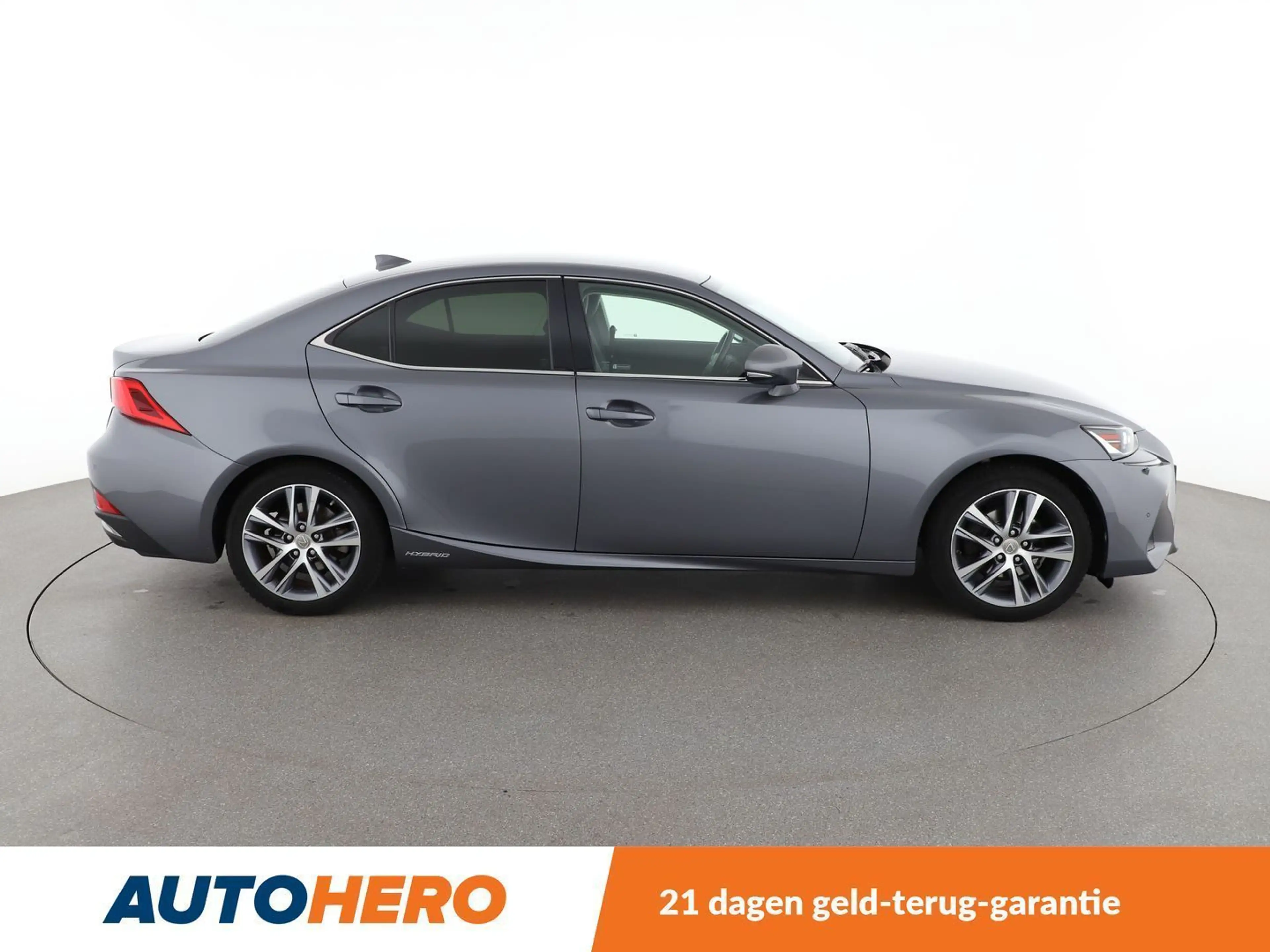 Lexus IS 300 IS 300h Business — photo 7