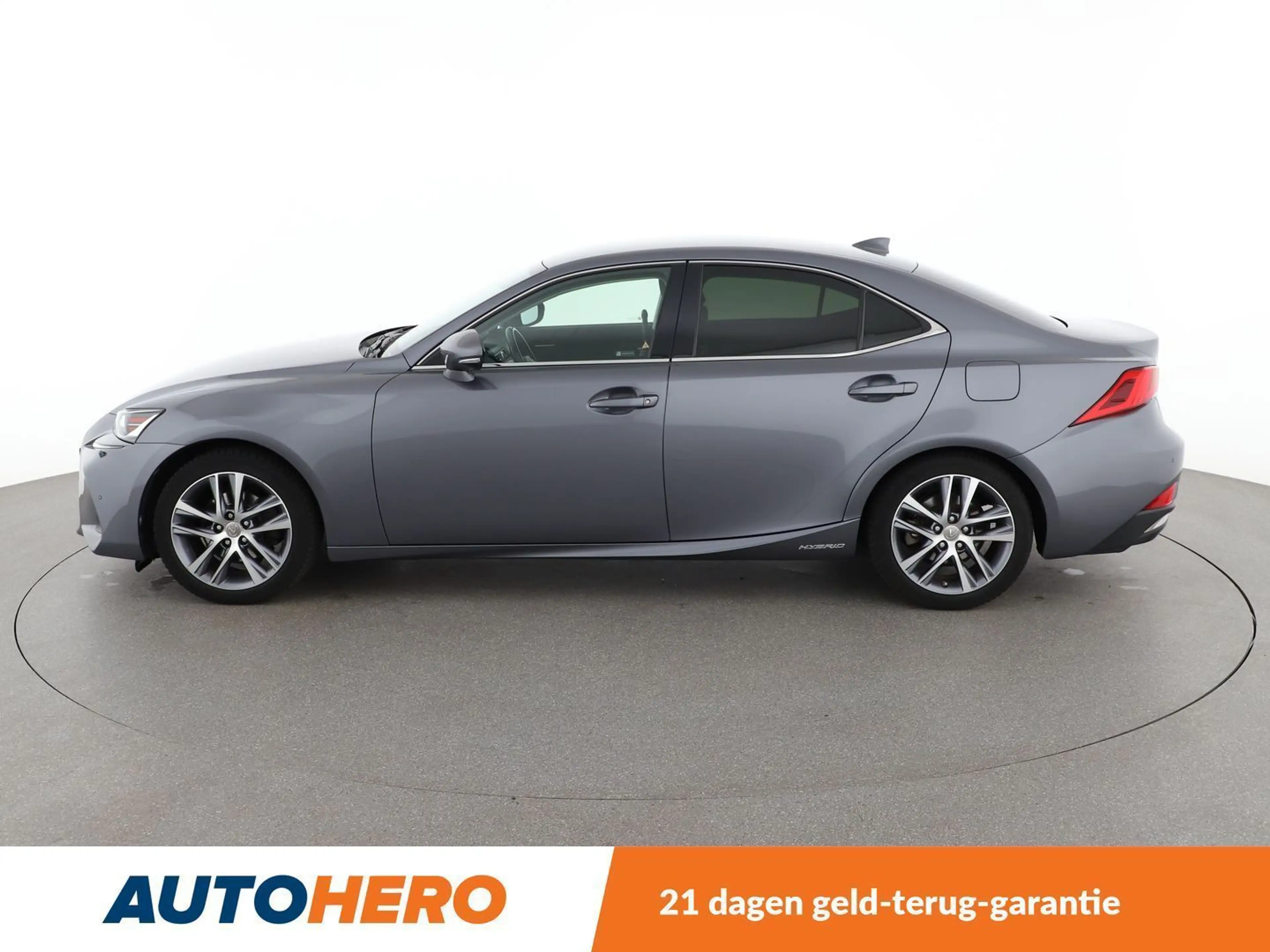 Lexus IS 300 IS 300h Business — photo 3