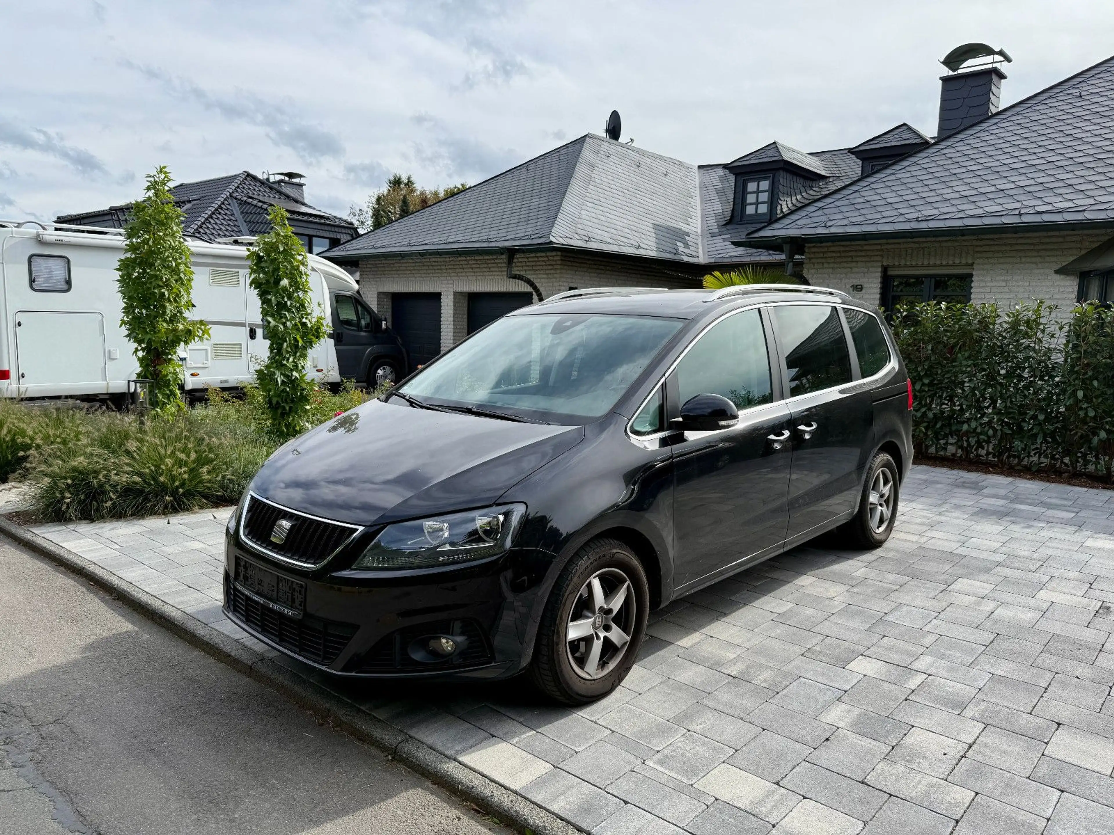 SEAT Alhambra Style 7-Sitzer Navi Kamera Alu 8-fach — photo 3