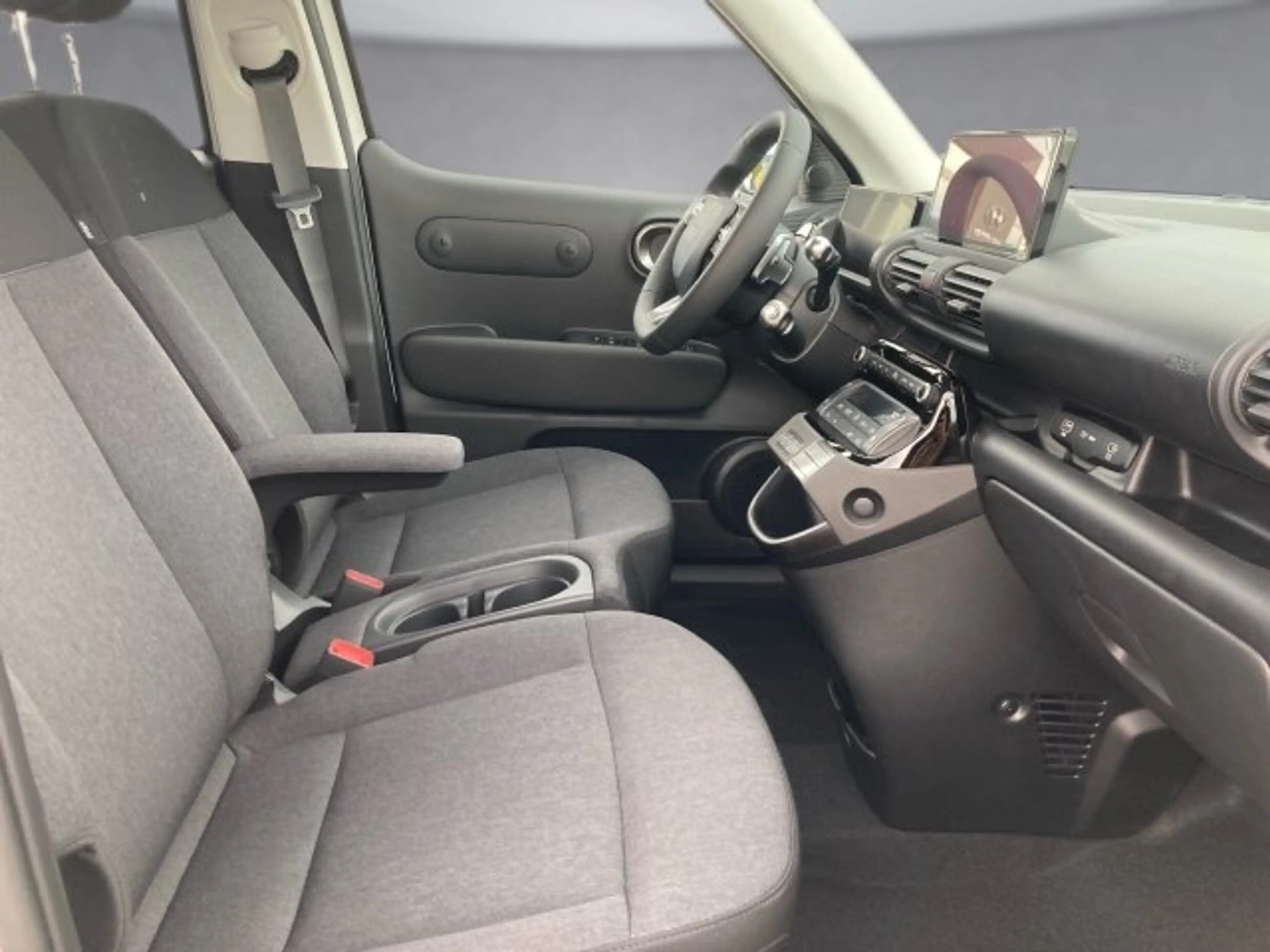 Hyundai Inster Trend Line 42kWh — photo 9