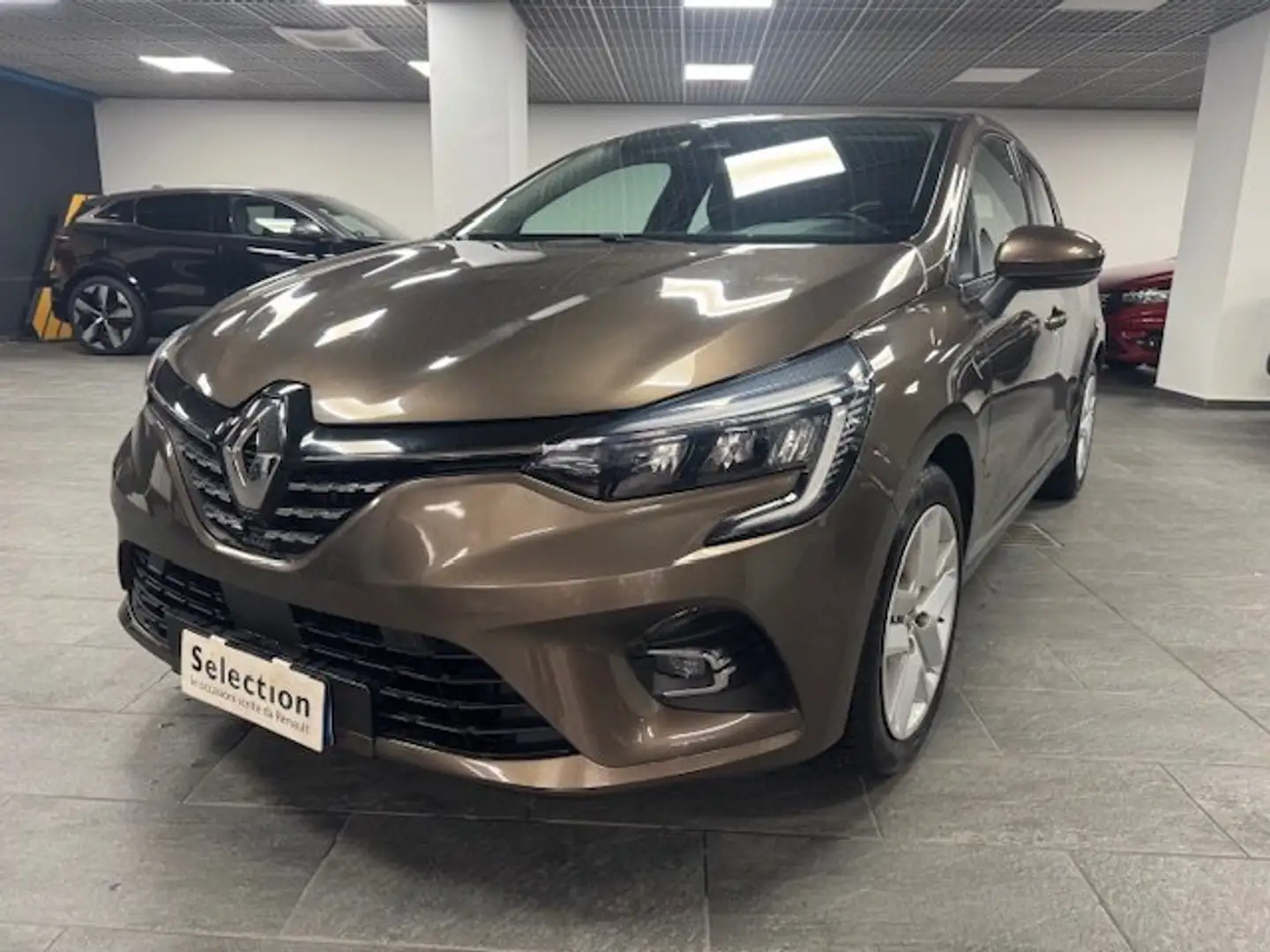 Renault Clio 1.3 tce Intens 130cv edc fap Marrón - 1