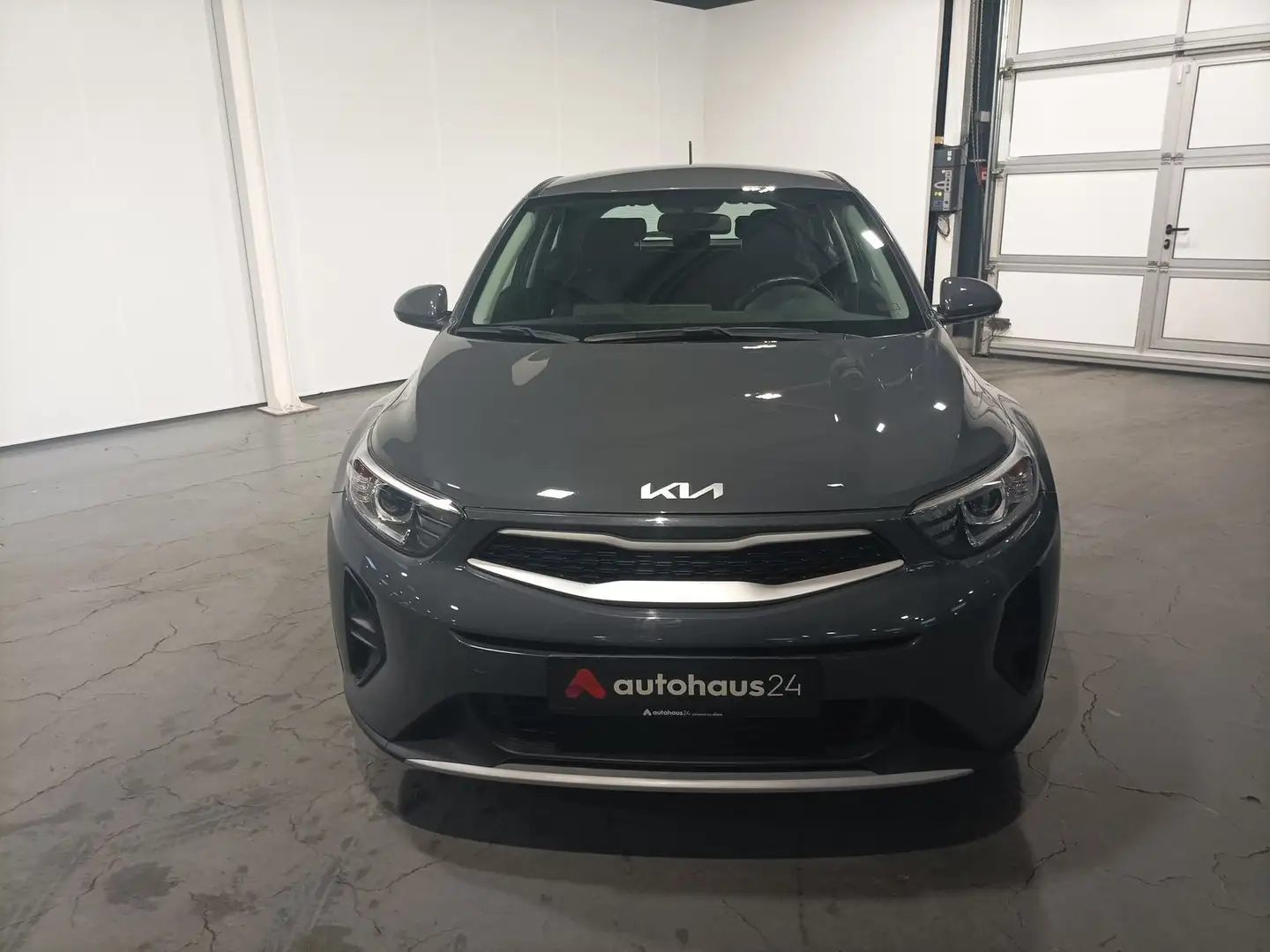 Kia Stonic 1.2 Edition 7 Sitzheiz|ParkPilot|App Grau - 2