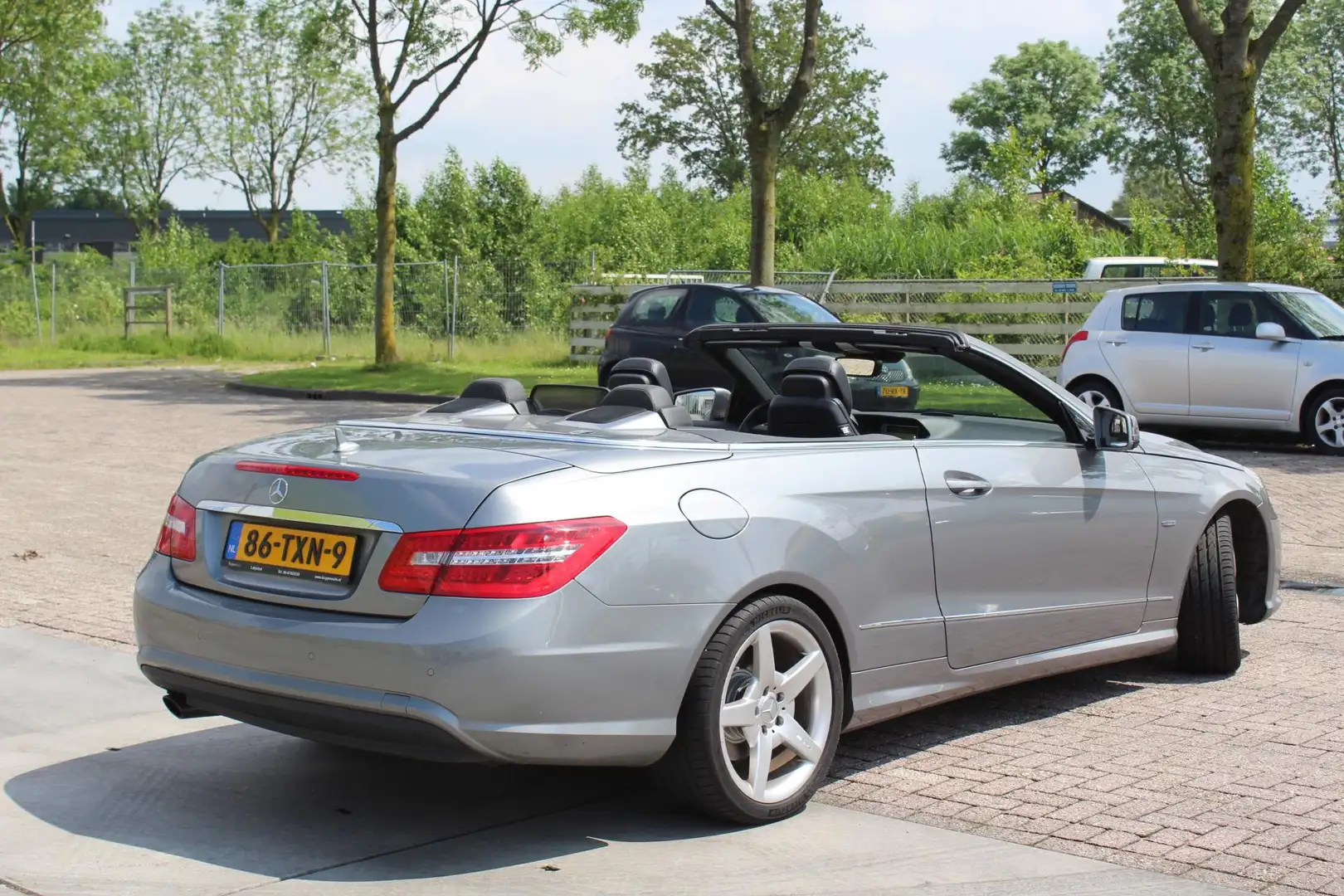 Mercedes-Benz E 200 Cabrio CGI Elegance automaat AMG pakket Grau - 2