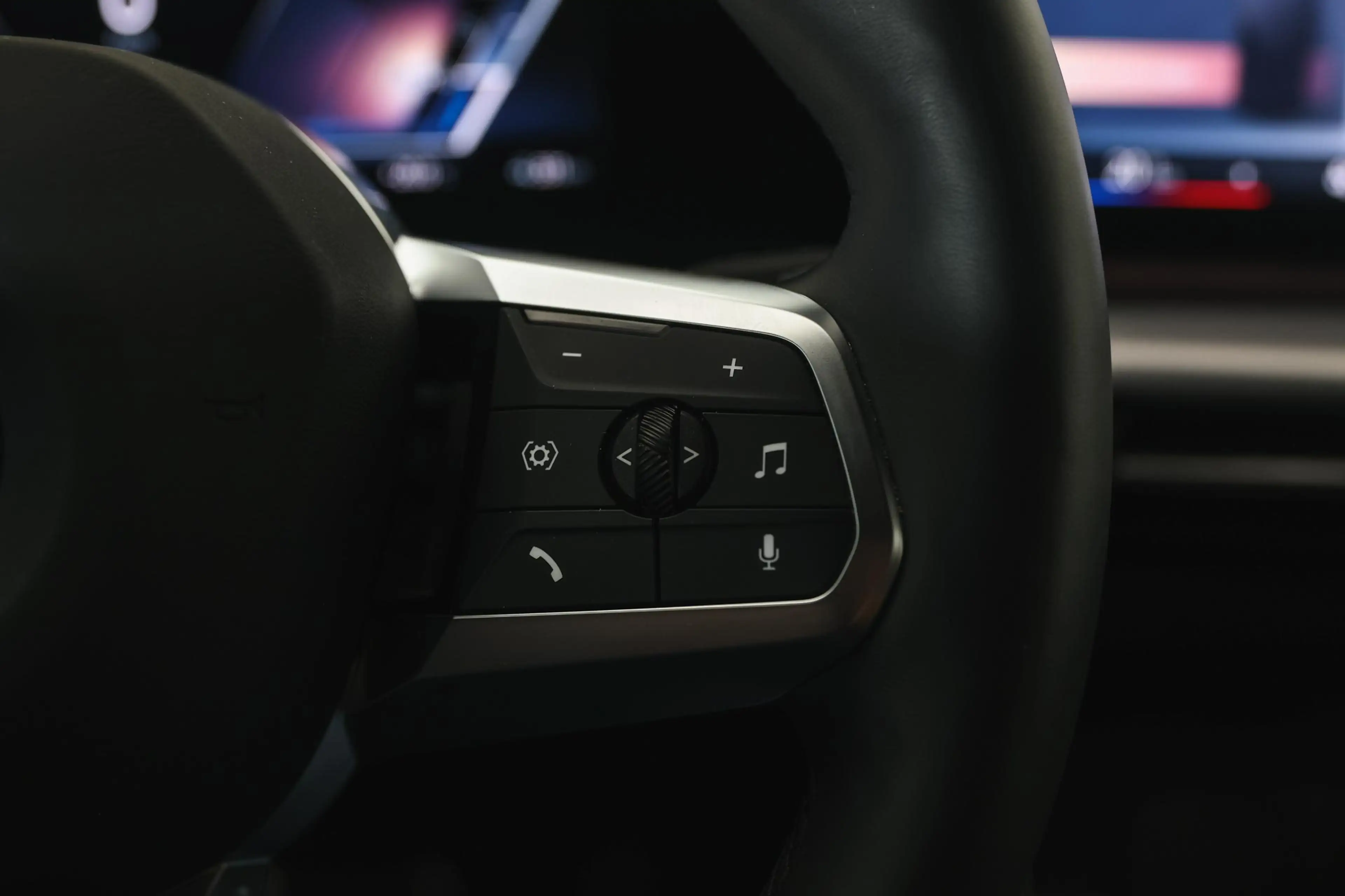 BMW iX2 xDrive30 M Sport / Sportstoelen / Comfort Access / — photo 13