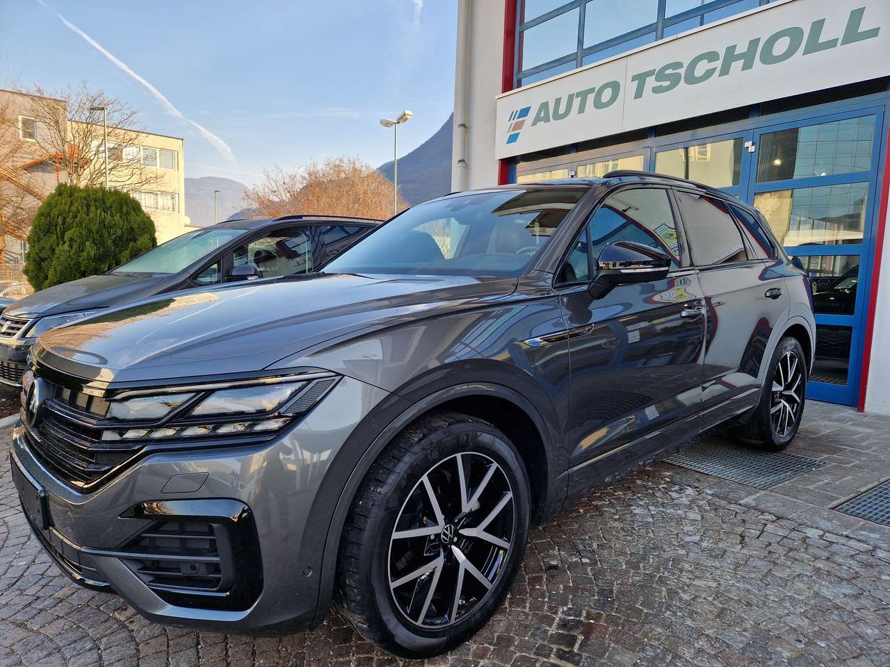 Volkswagen Touareg 3.0 TDI 231Cv R-Line Black HeadUp Vircock Matrix
