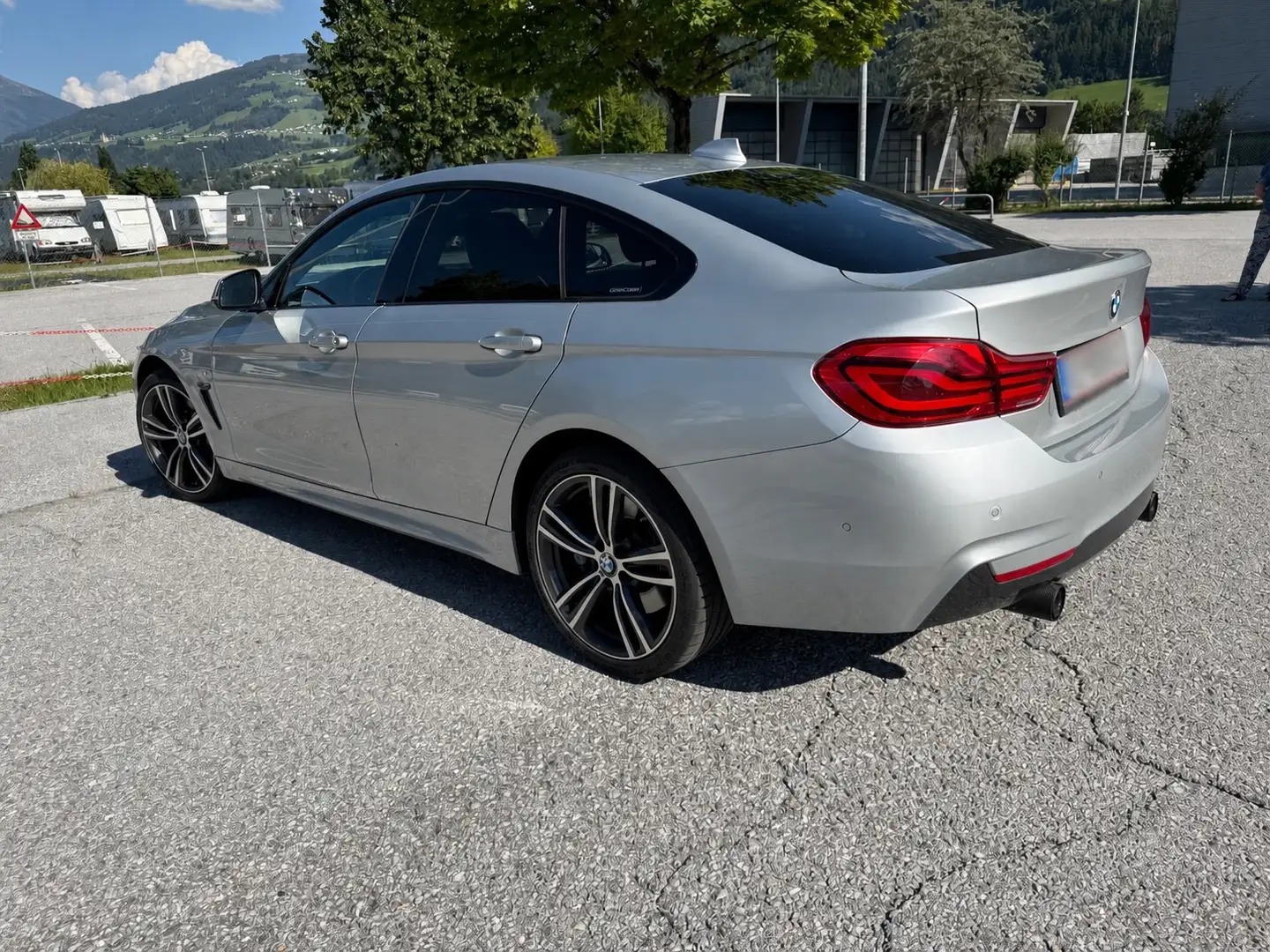 BMW 440 i xDrive Gran Coupe M Sport Aut. LCI Silber - 2