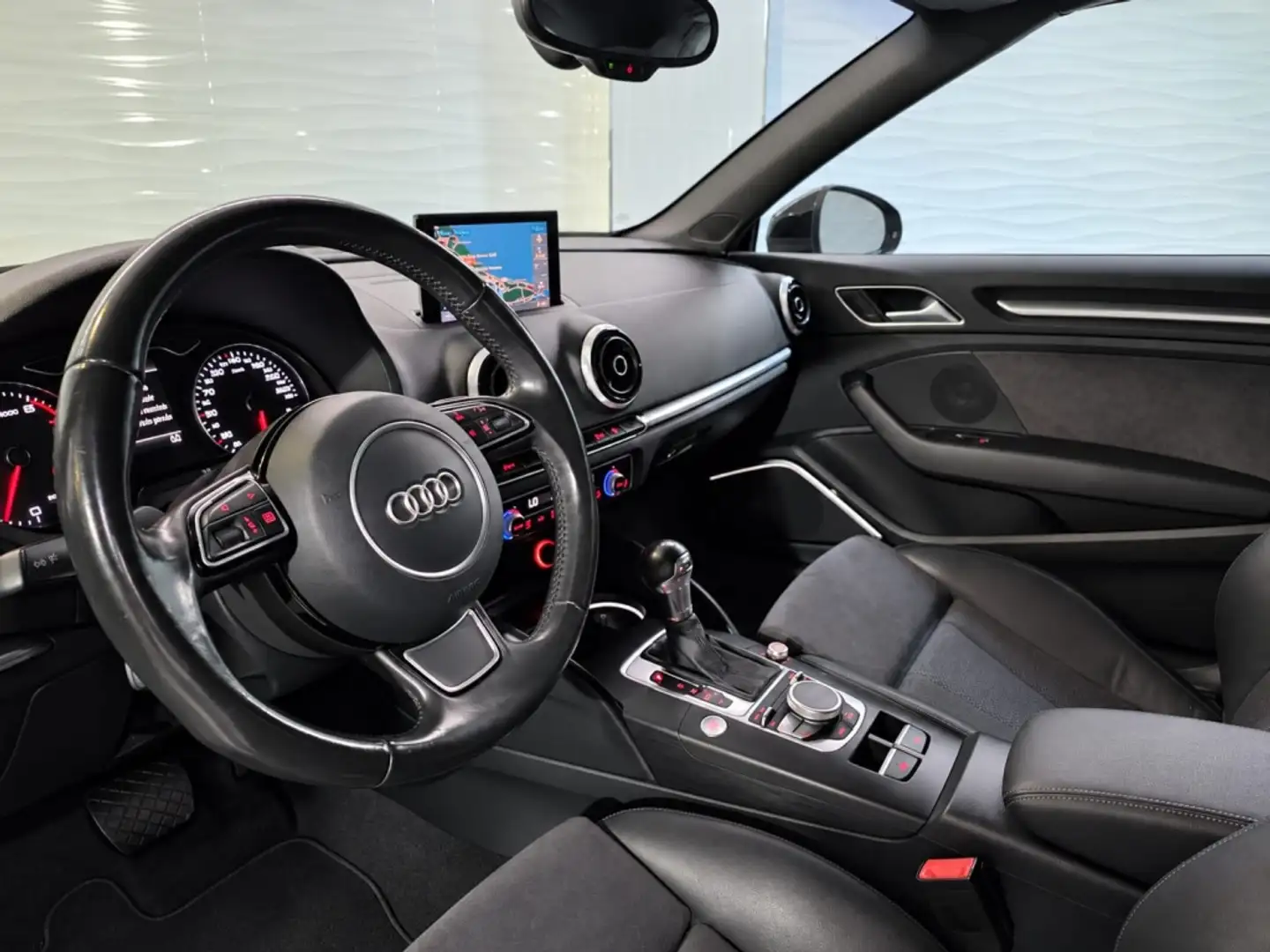Audi A3 Cabrio 1.8 TFSI Attraction S-Tronic Negro - 2
