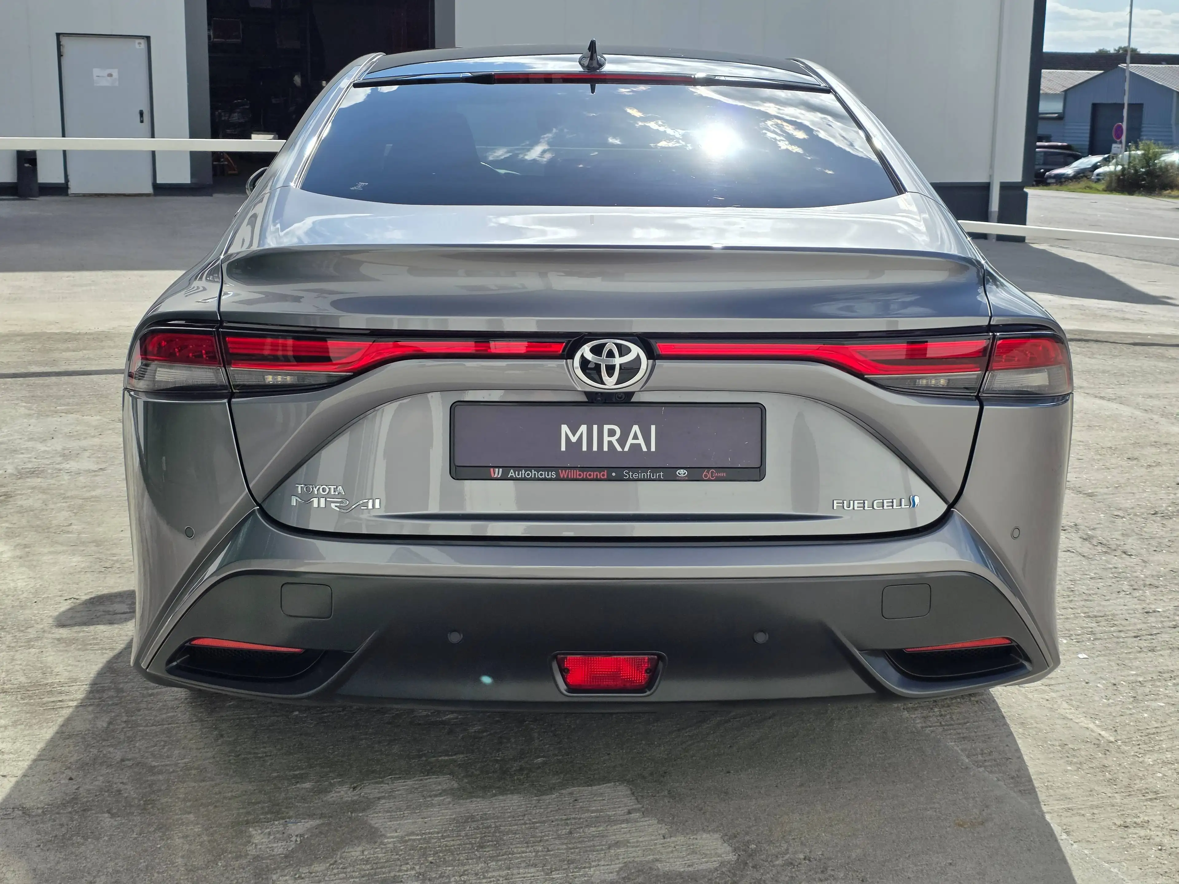 Toyota Mirai Mirai Advanced Toyota Relax-Garantie bis 2038 möglich — photo 10