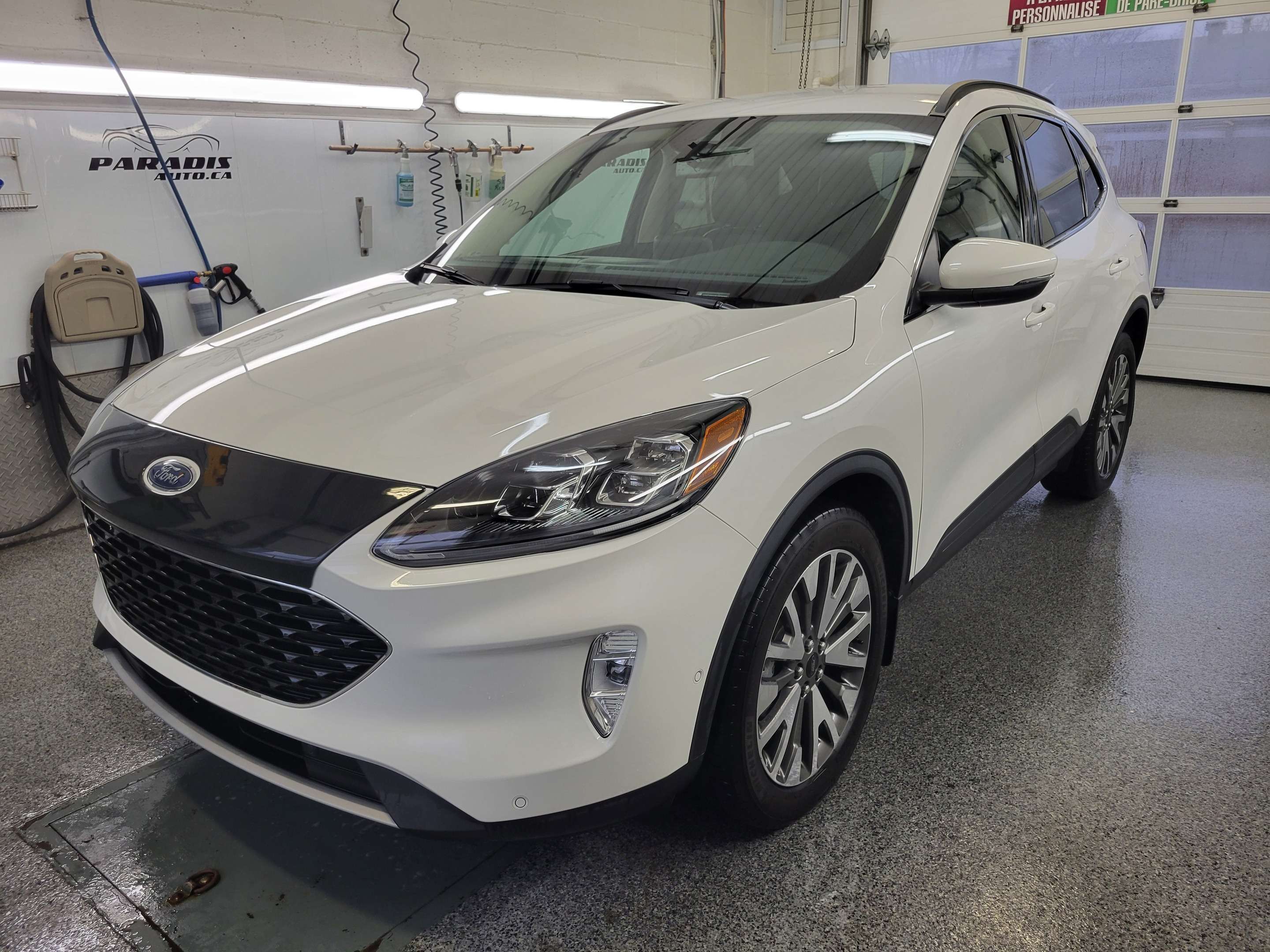2020 Ford Escape Hybrid