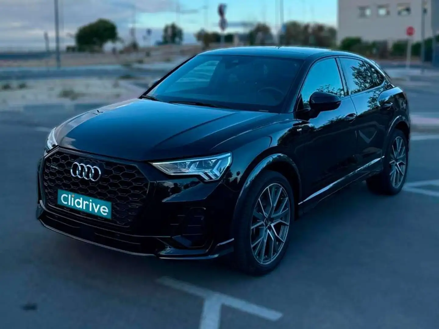 Audi Q3 40 TFSI S line quattro S tronic Noir - 2