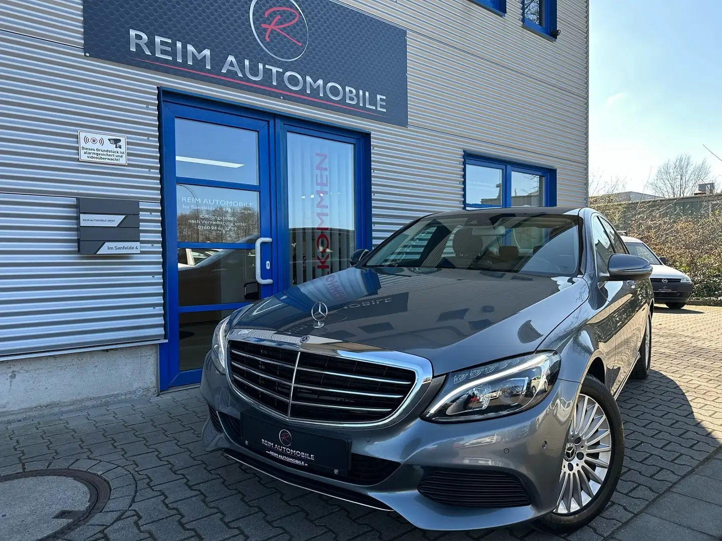 Mercedes-Benz C 450 -Klasse C200 CGI"Exklusiv"*LED*AHK*NAVI*SHZ*8xFAC Grau - 2