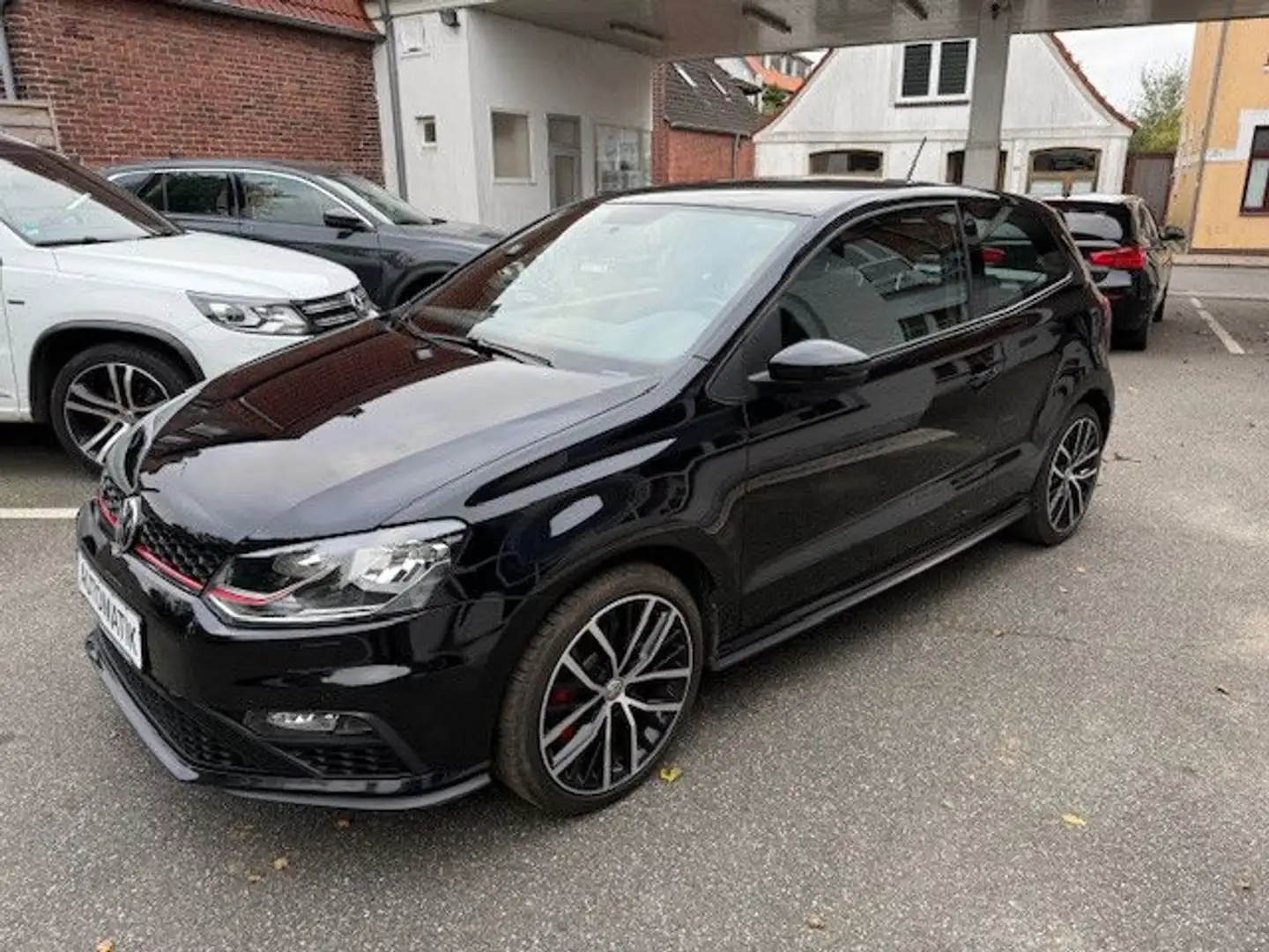 Volkswagen Polo 1.8 TSI GTI -DSG- NAVI-ALU-PDC Schwarz - 2