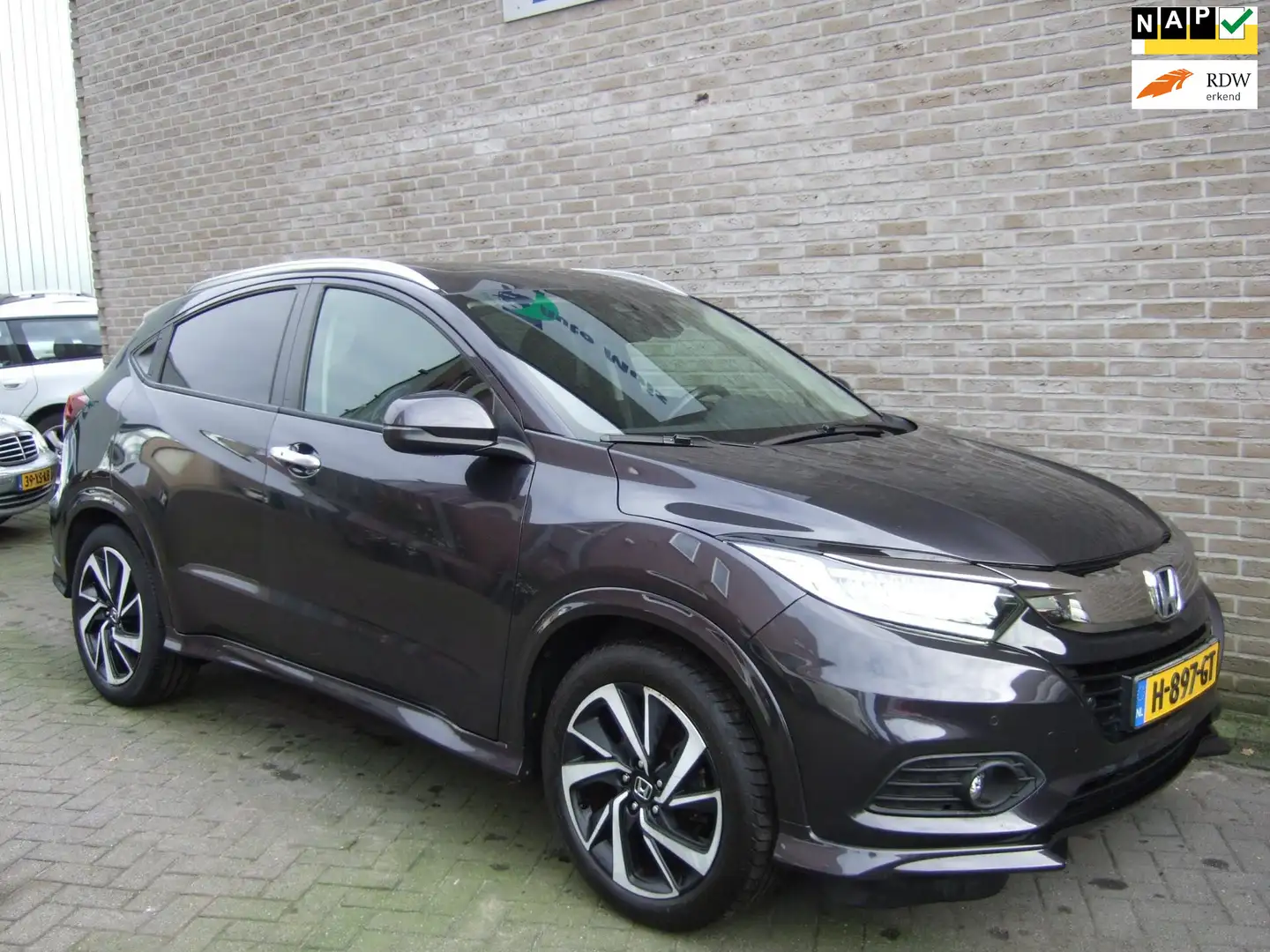 Honda HR-V 1.5 i-VTEC Executive - 1e eig! - Panoramadak - Zwart - 1