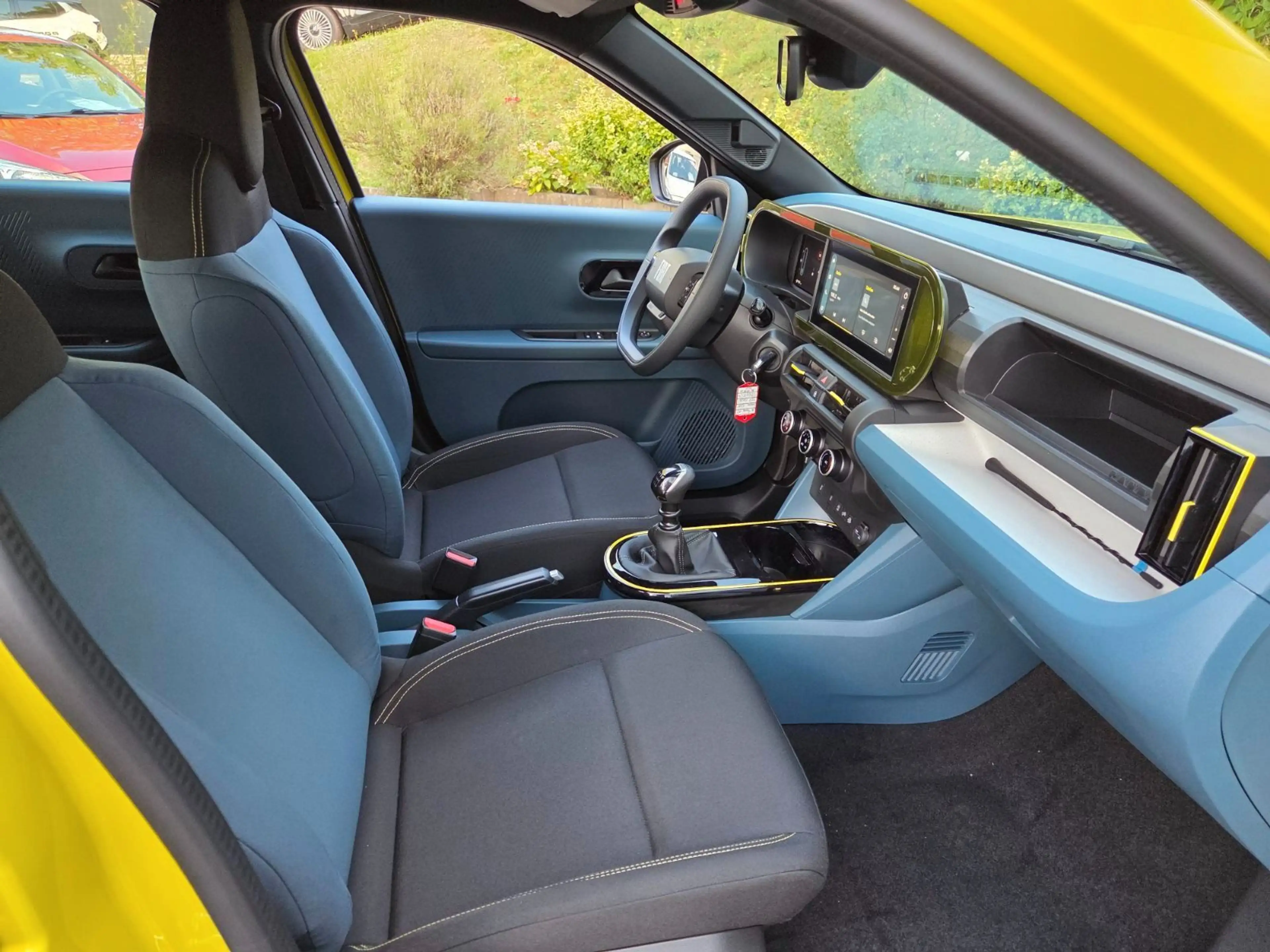 Fiat Grande Panda "Icon" 1.2 Turbo (100 PS) 6MT — photo 11