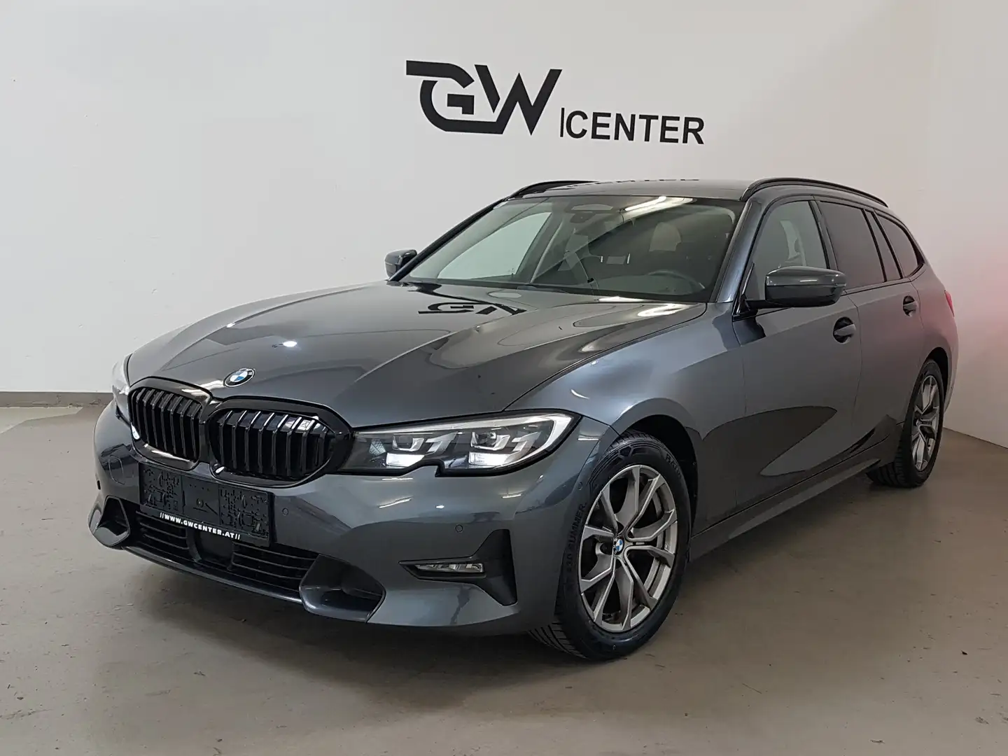 BMW 320 d xDrive Sport Line AHK ACC Sportsitze Grau - 2