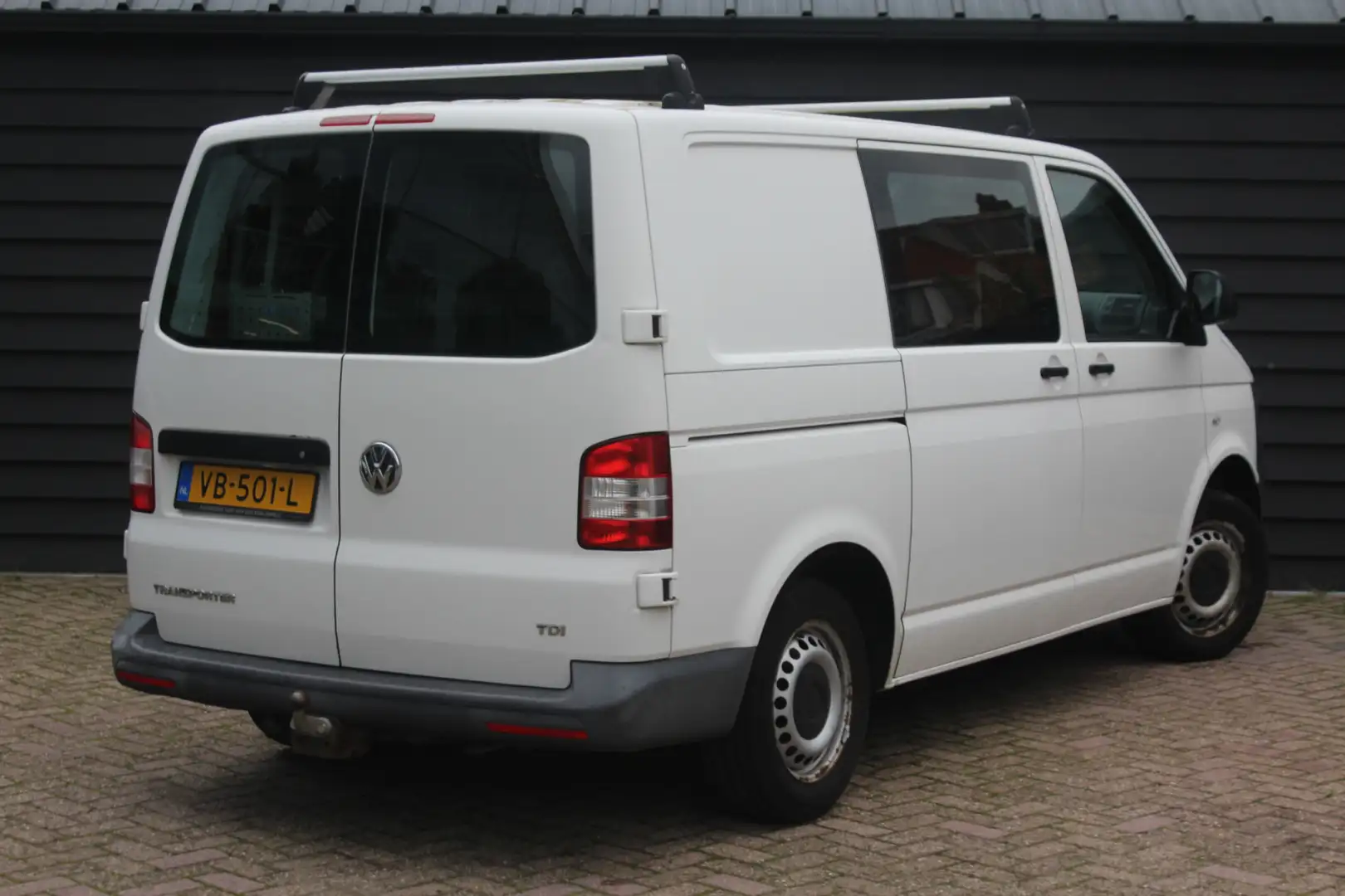 Volkswagen T5 Transporter 2.0 TDI L1H1 T800 - AIRCO - TREKHAAK - ELEKTR. PAK Weiß - 2