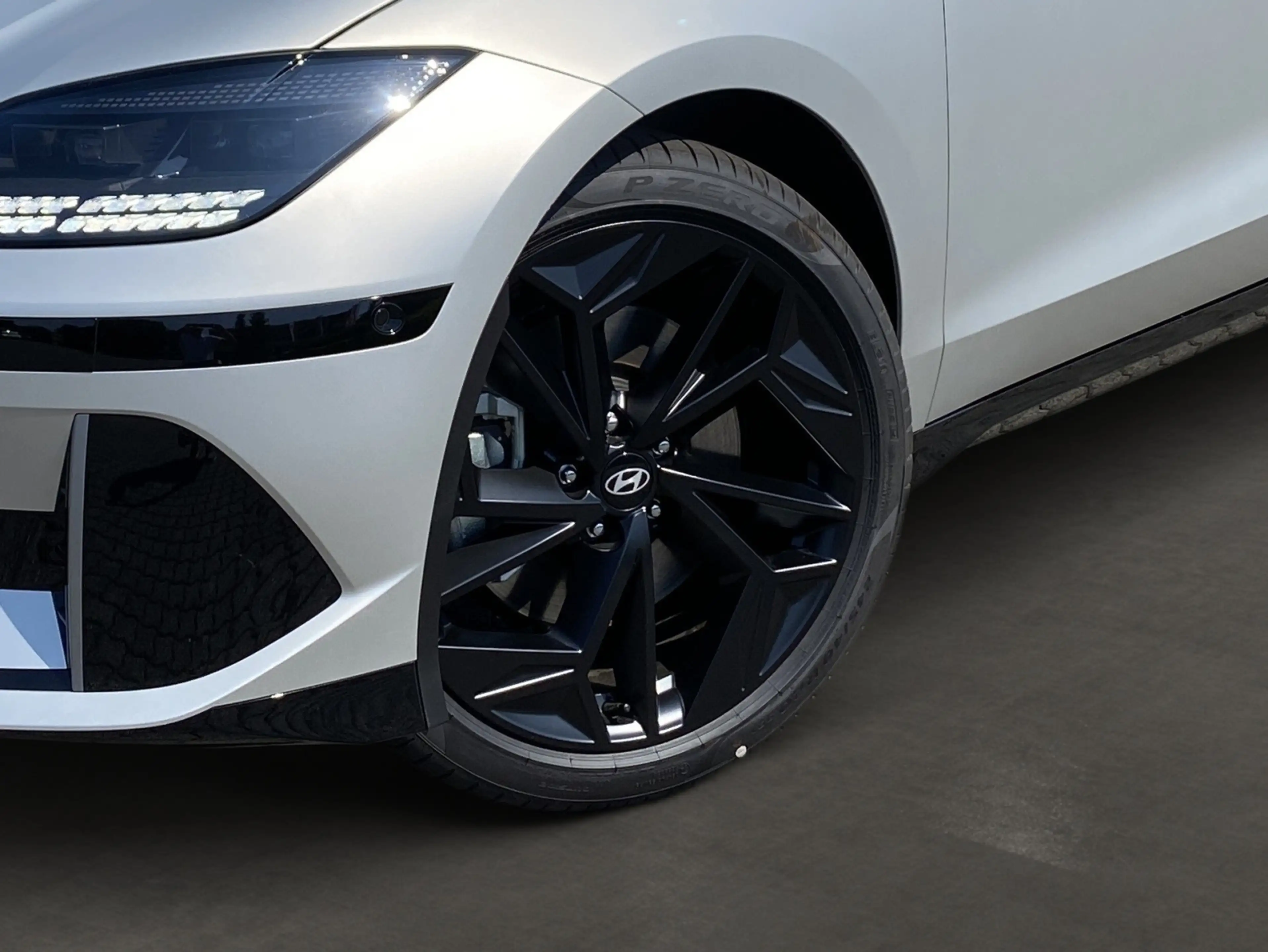 Hyundai IONIQ 6 IONIQ 6 First Edition TECHNIQ+Matrix+Head-up+20" — photo 6