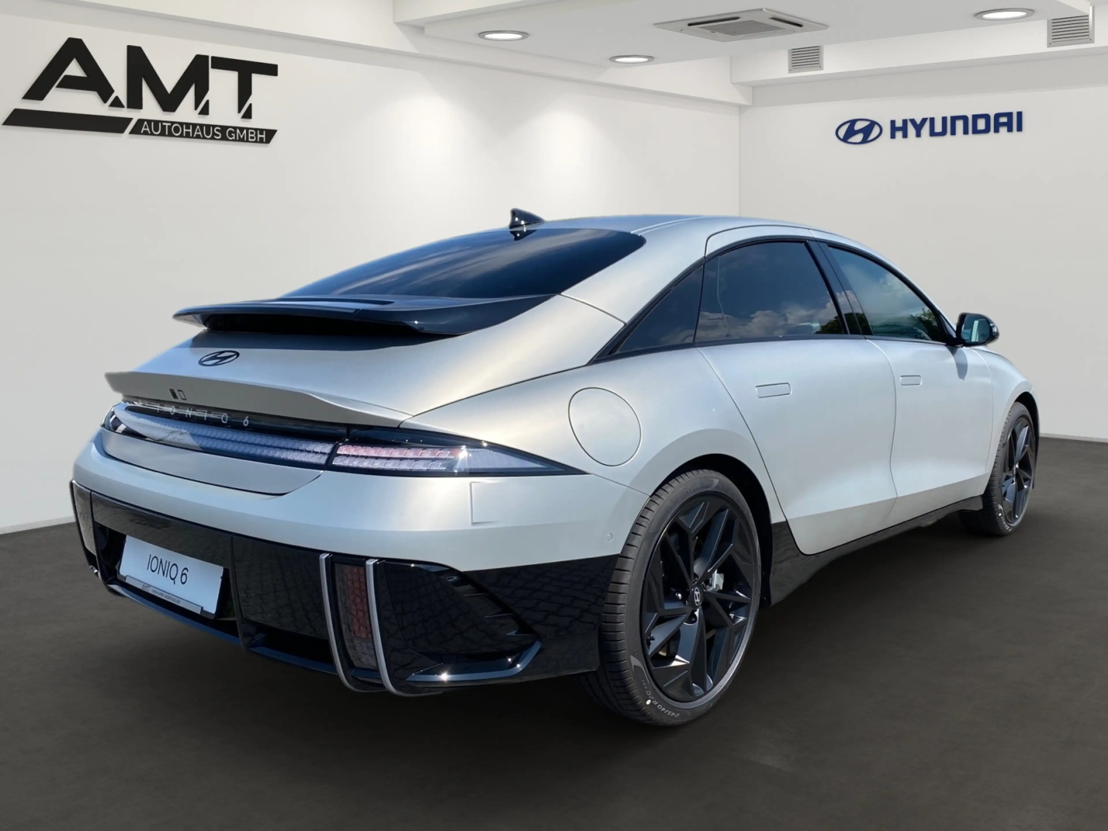 Hyundai IONIQ 6 IONIQ 6 First Edition TECHNIQ+Matrix+Head-up+20" — photo 3