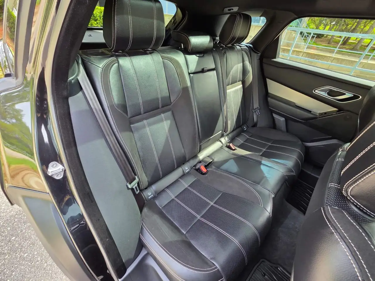 Land Rover Range Rover Velar снимка Land Rover Range Rover Velar