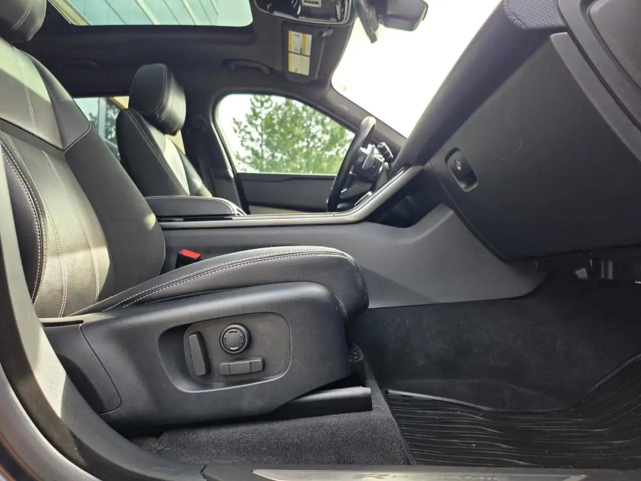 Land Rover Range Rover Velar снимка Land Rover Range Rover Velar