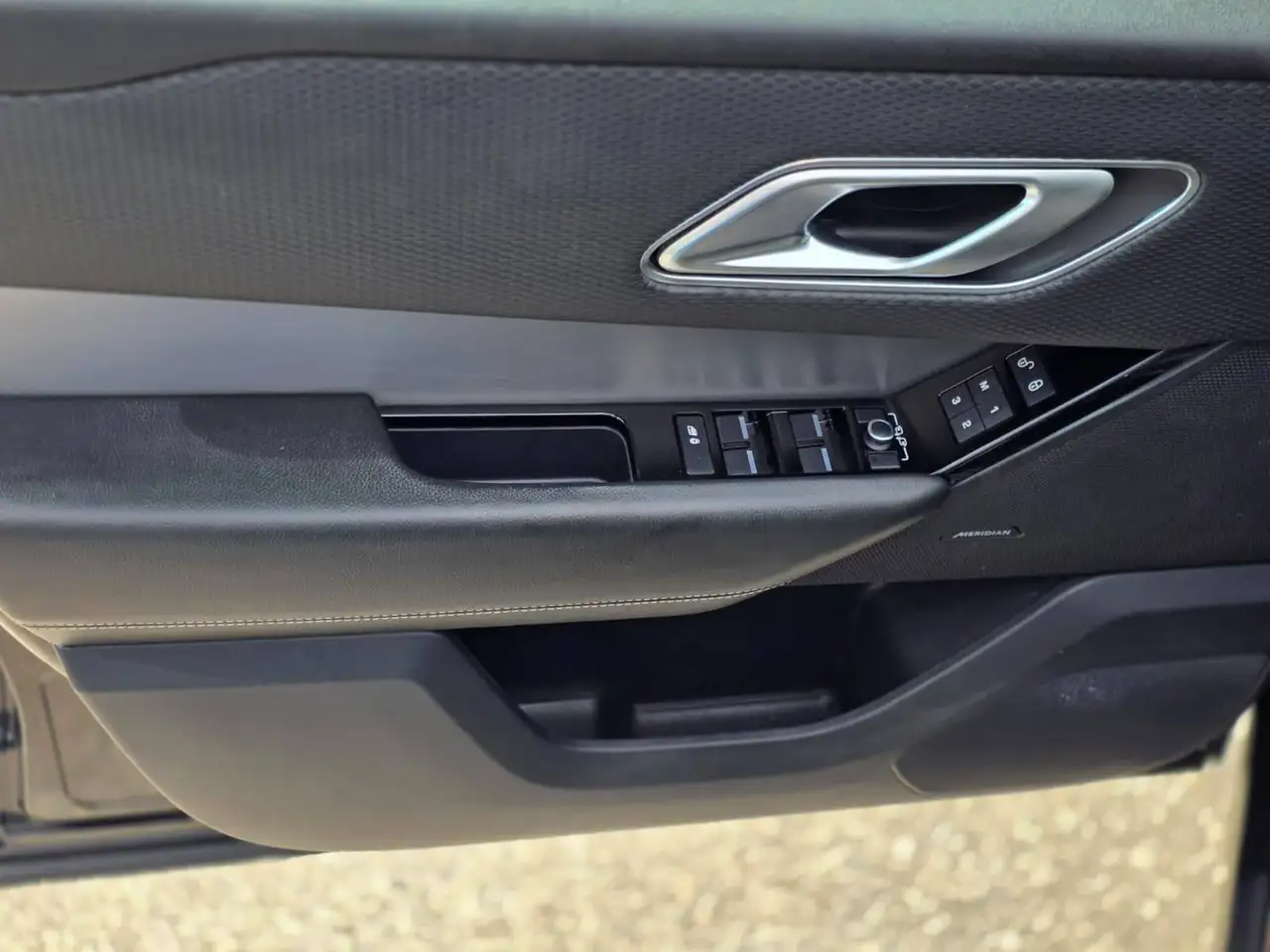 Land Rover Range Rover Velar снимка Land Rover Range Rover Velar