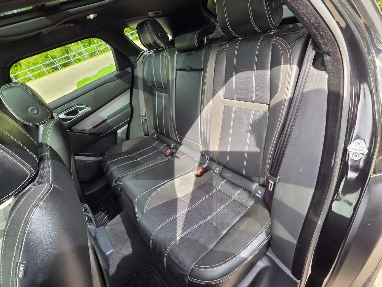 Land Rover Range Rover Velar снимка Land Rover Range Rover Velar