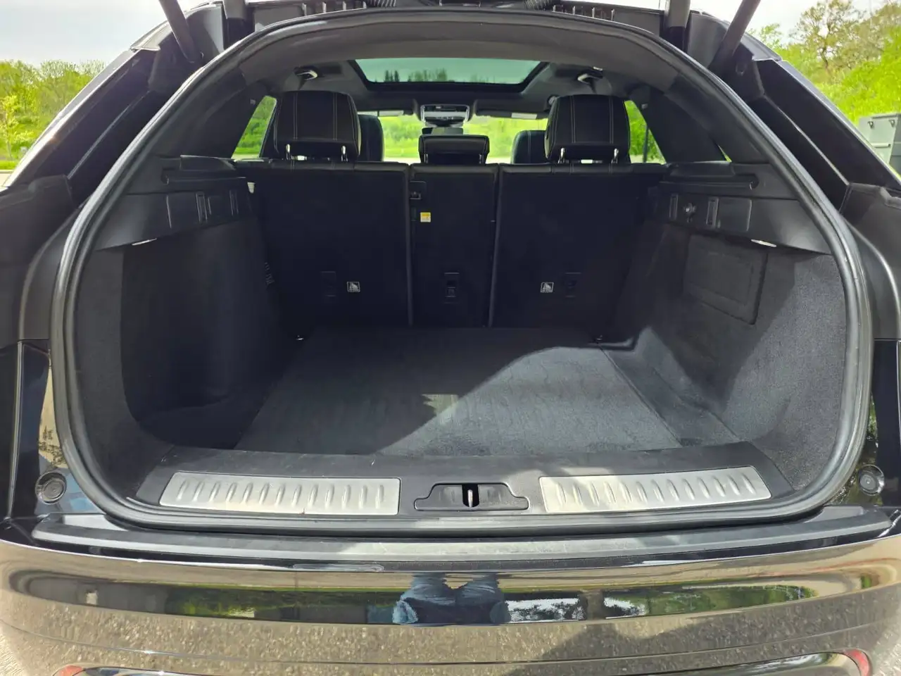 Land Rover Range Rover Velar снимка Land Rover Range Rover Velar