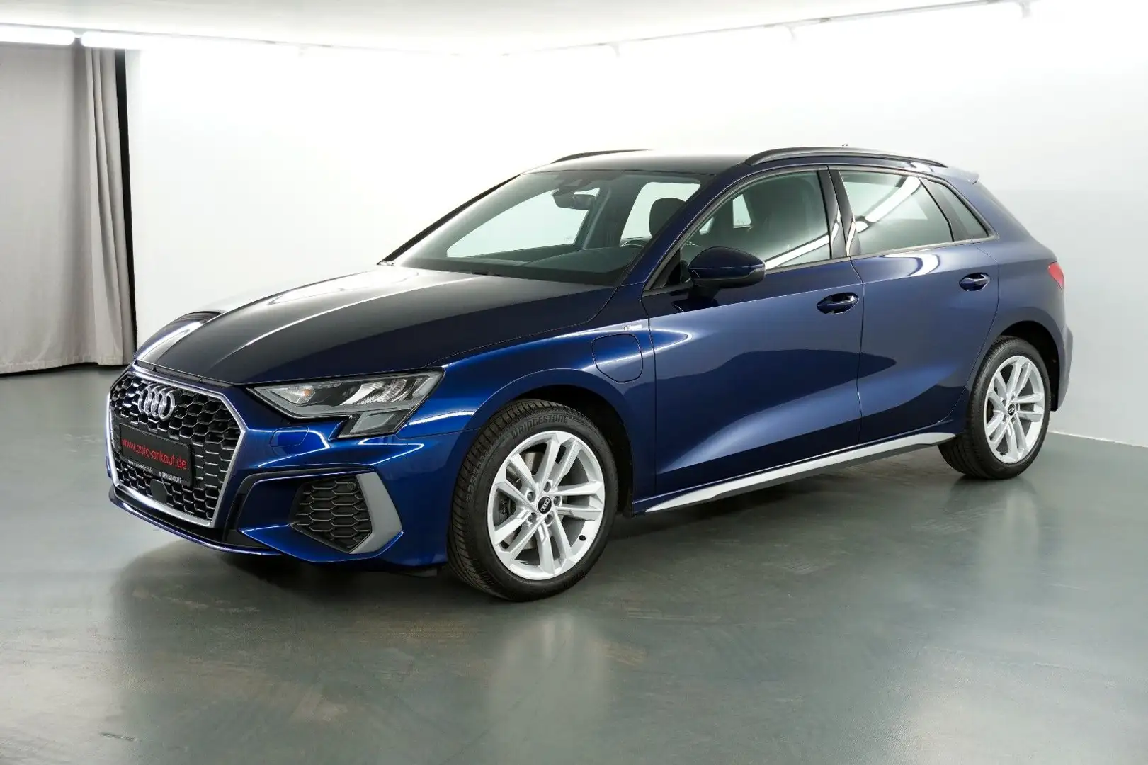 Audi A3 Sportback 40 TFSI e S line LED AHK ACC Blau - 1