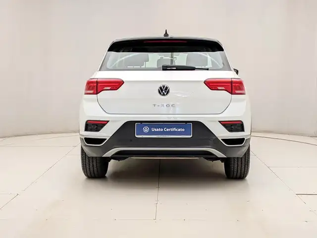 Volkswagen T-Roc view 5