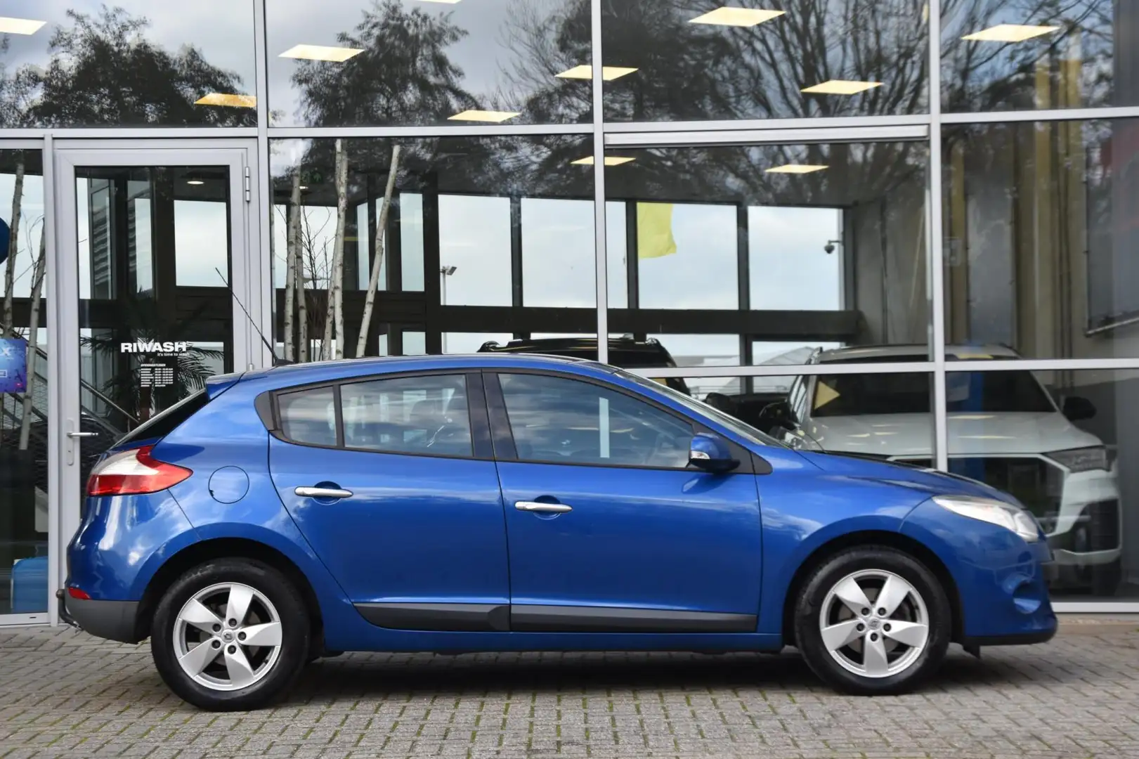 Renault Megane 1.4 TCe Dynamique Airco Elek. Ramen Trekhaak Young Blauw - 2