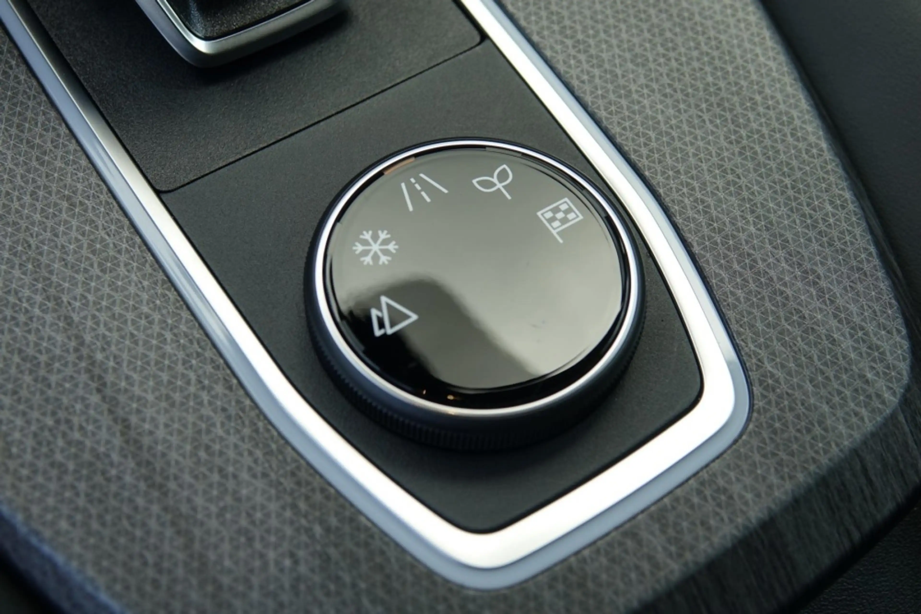 Nissan Qashqai TEKNA 158PS ALLRAD 4x4 Pano/Bose +AHK! — photo 13