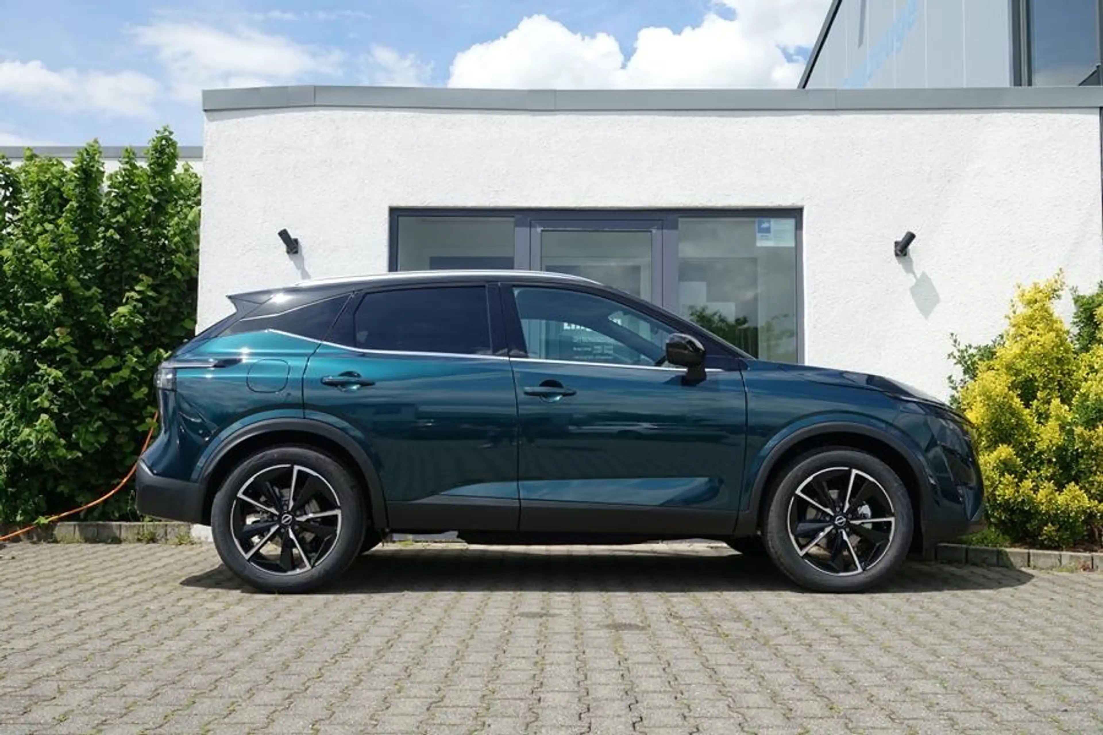 Nissan Qashqai TEKNA 158PS ALLRAD 4x4 Pano/Bose +AHK! — photo 2
