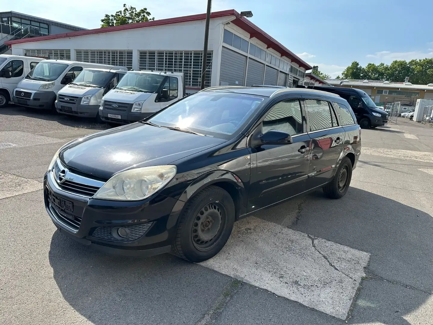 Opel Astra H 1.8 Caravan Edition Schwarz - 2