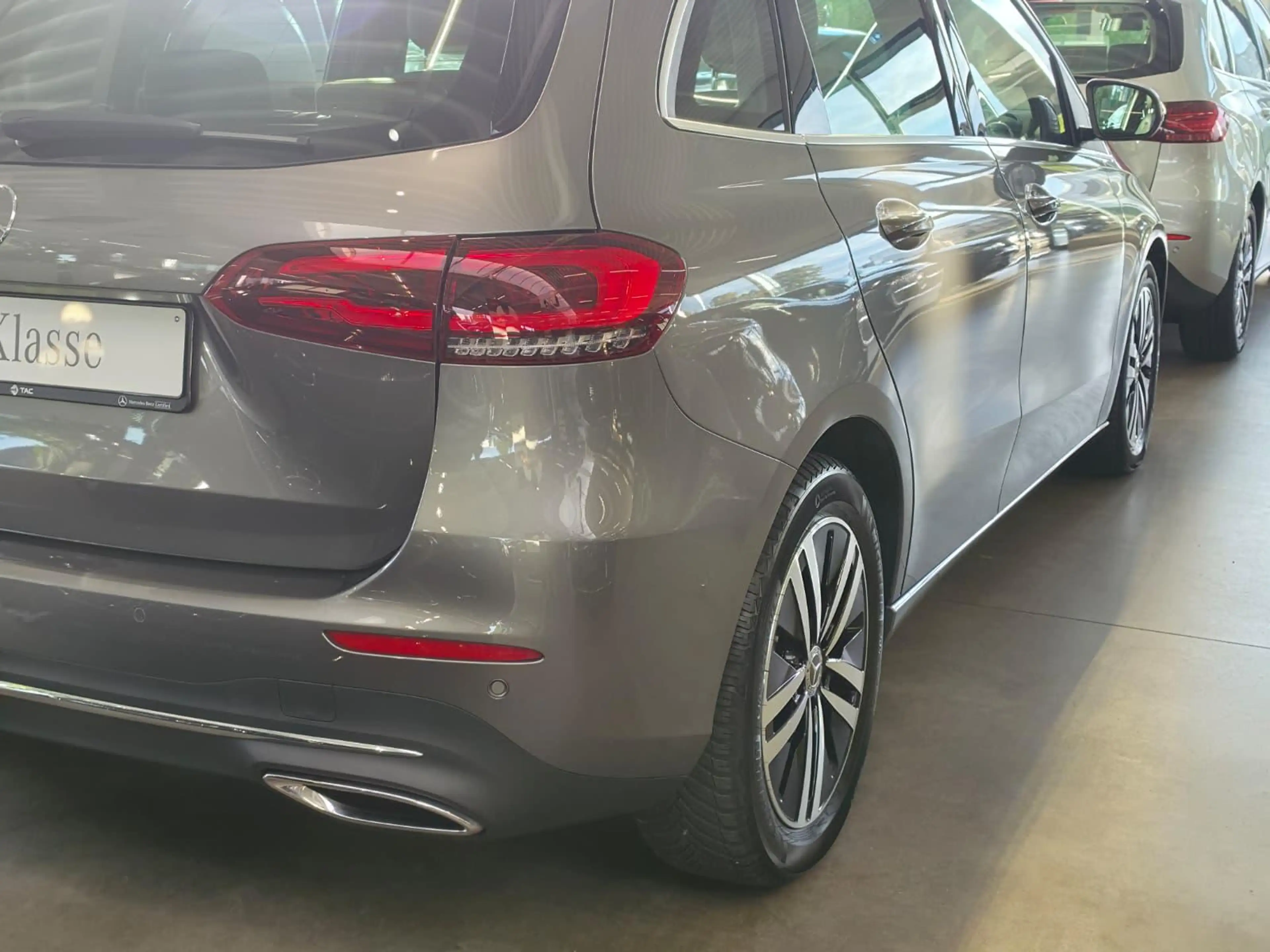Mercedes-Benz B 200 B — photo 4