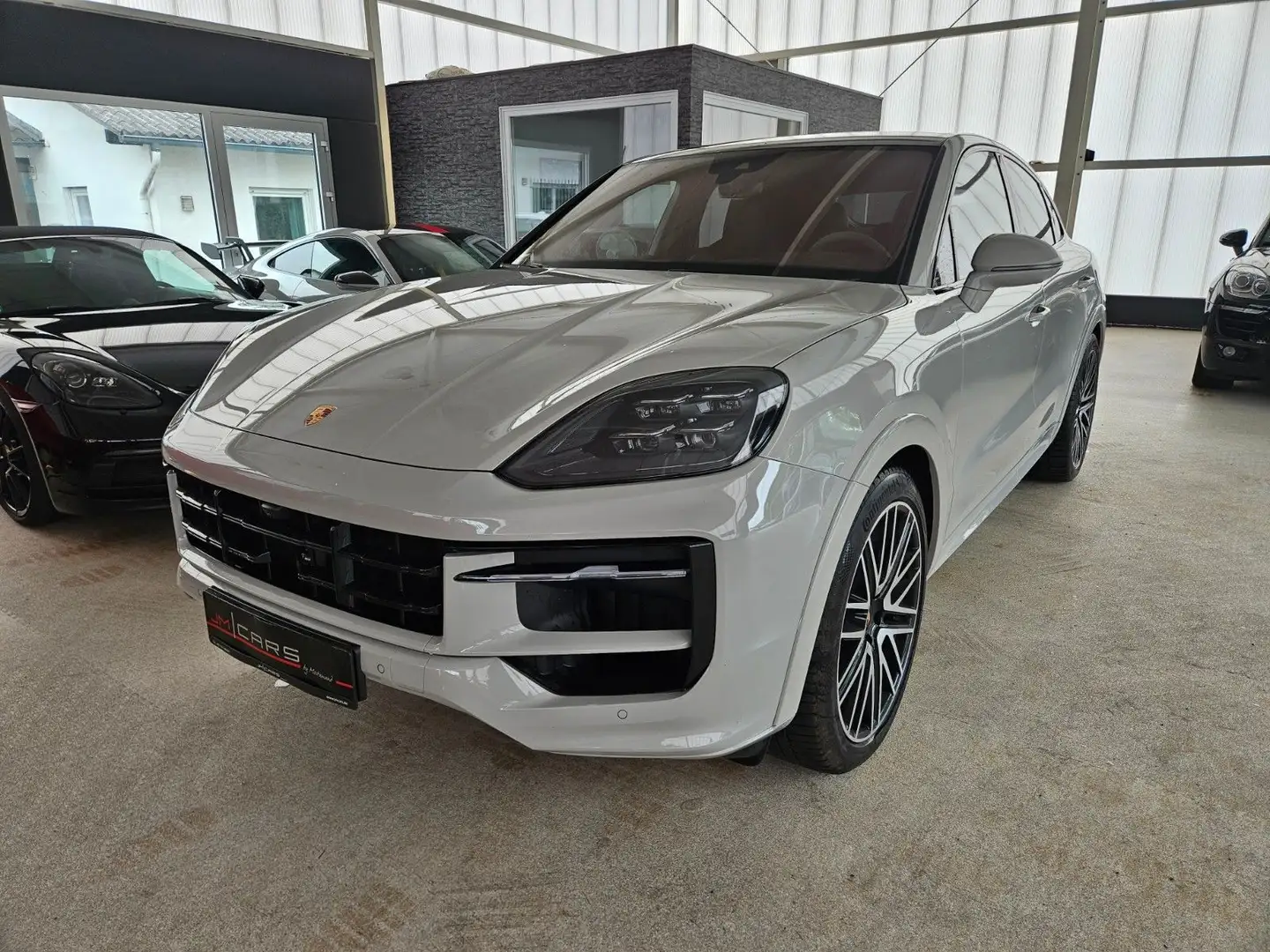 Porsche Cayenne Coupe GTS *Sthzg/InnoDr/22"Turbo/PDCC* Gris - 1
