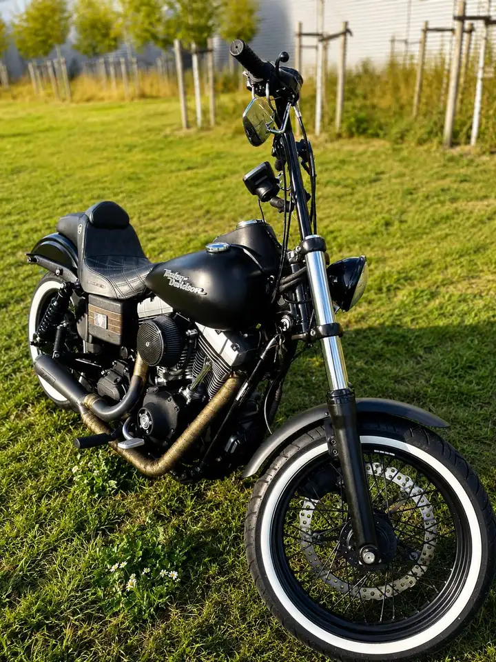 Harley-Davidson Dyna Street Bob