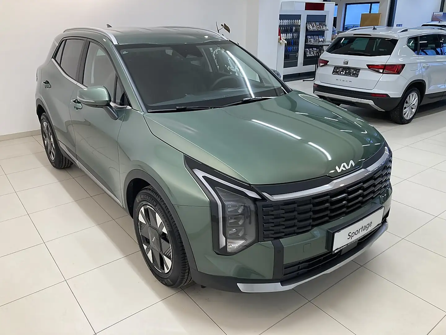 Kia Sportage 1,6 TGDI Silber Grün - 2