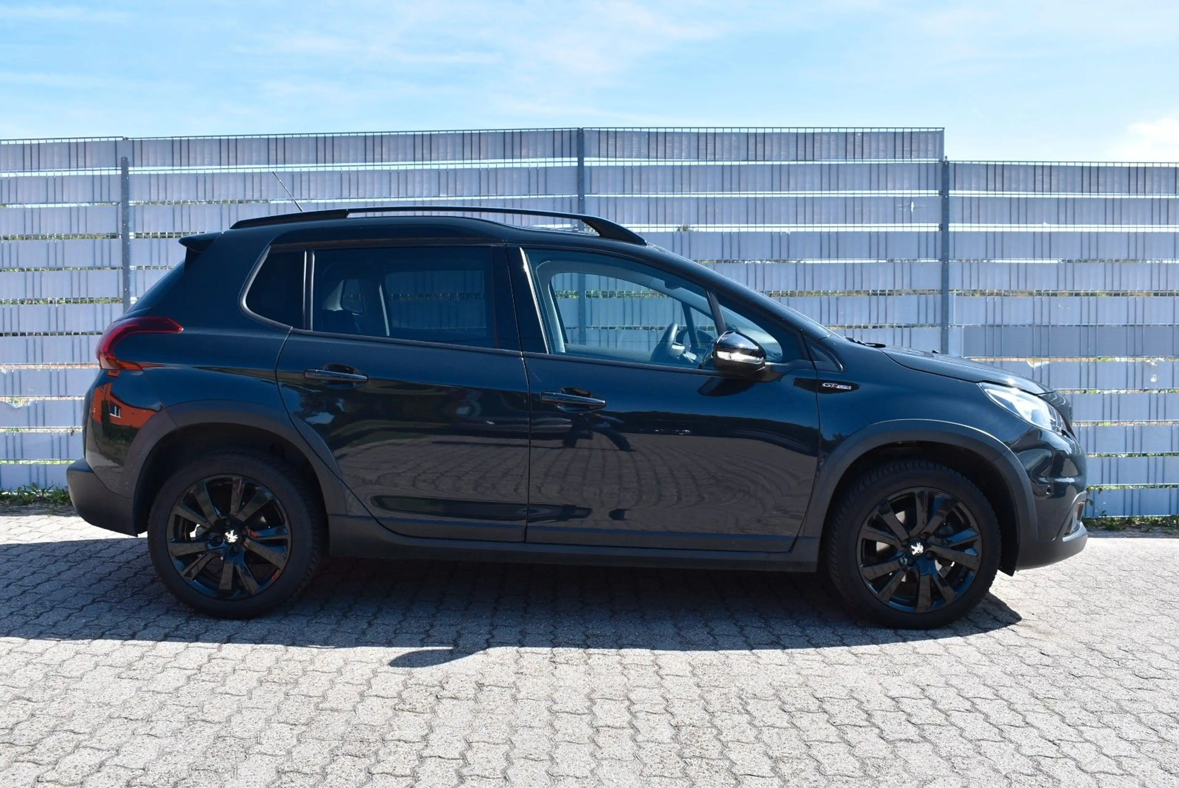 Peugeot 2008 Allure GT Line Panorama,erst 77700KM 2.Hand — photo 4