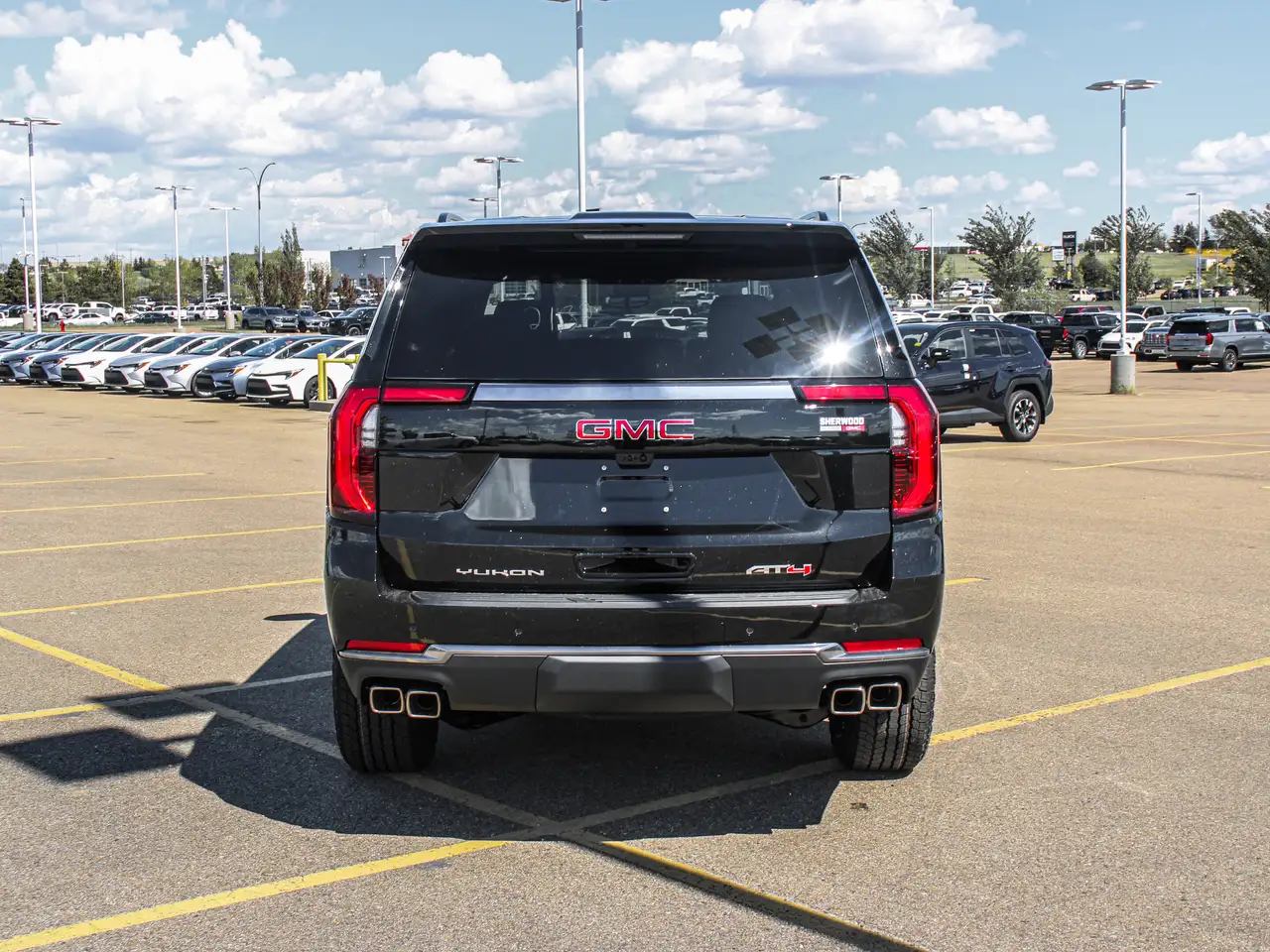 GMC Yukon photo GMC Yukon