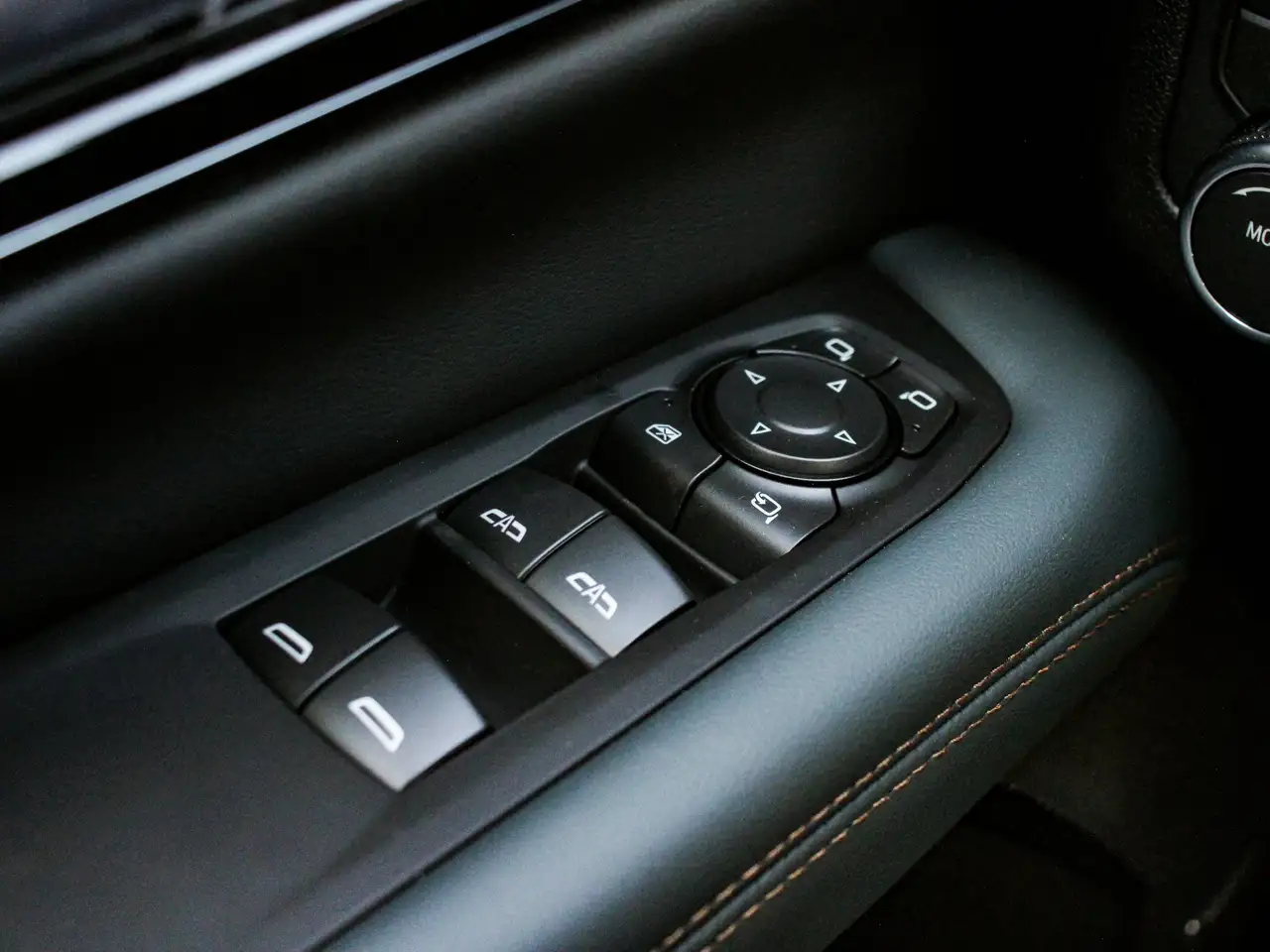 GMC Yukon photo GMC Yukon