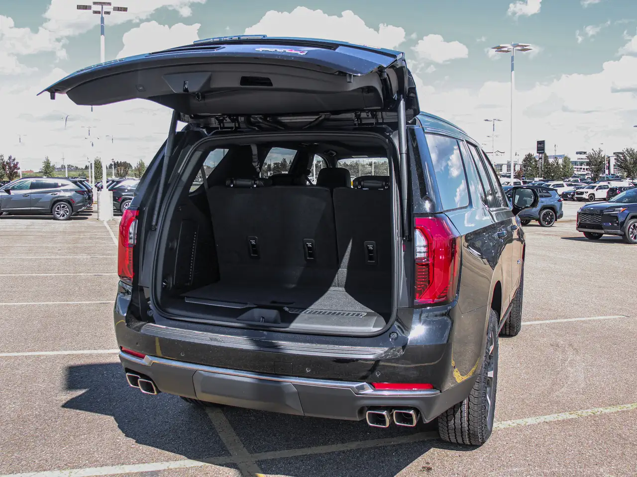 GMC Yukon photo GMC Yukon
