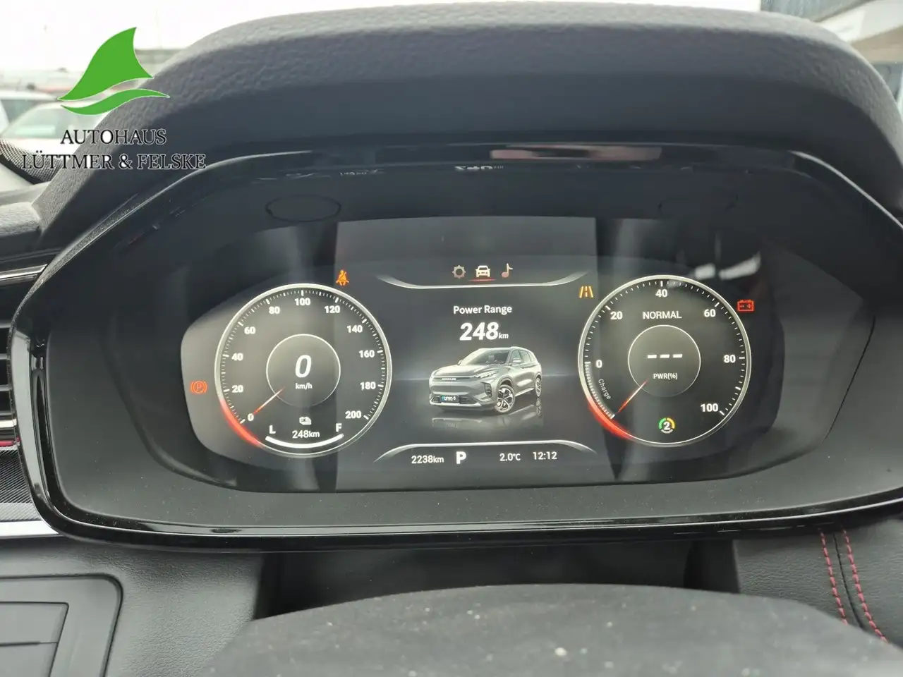 Maxus Euniq 6 SUV 70kwh 12