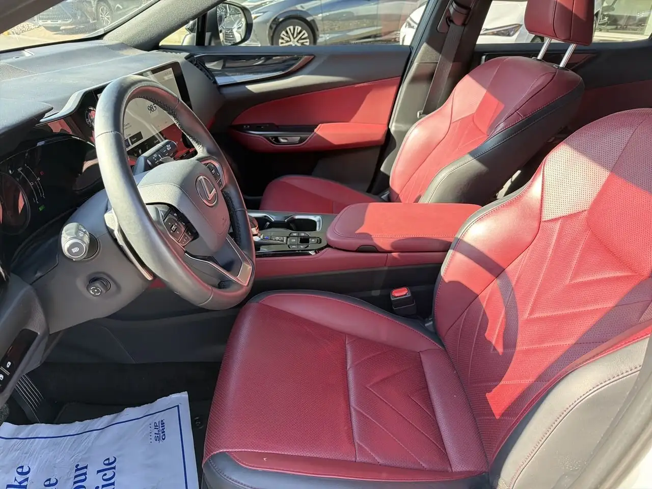 Lexus NX снимка Lexus NX