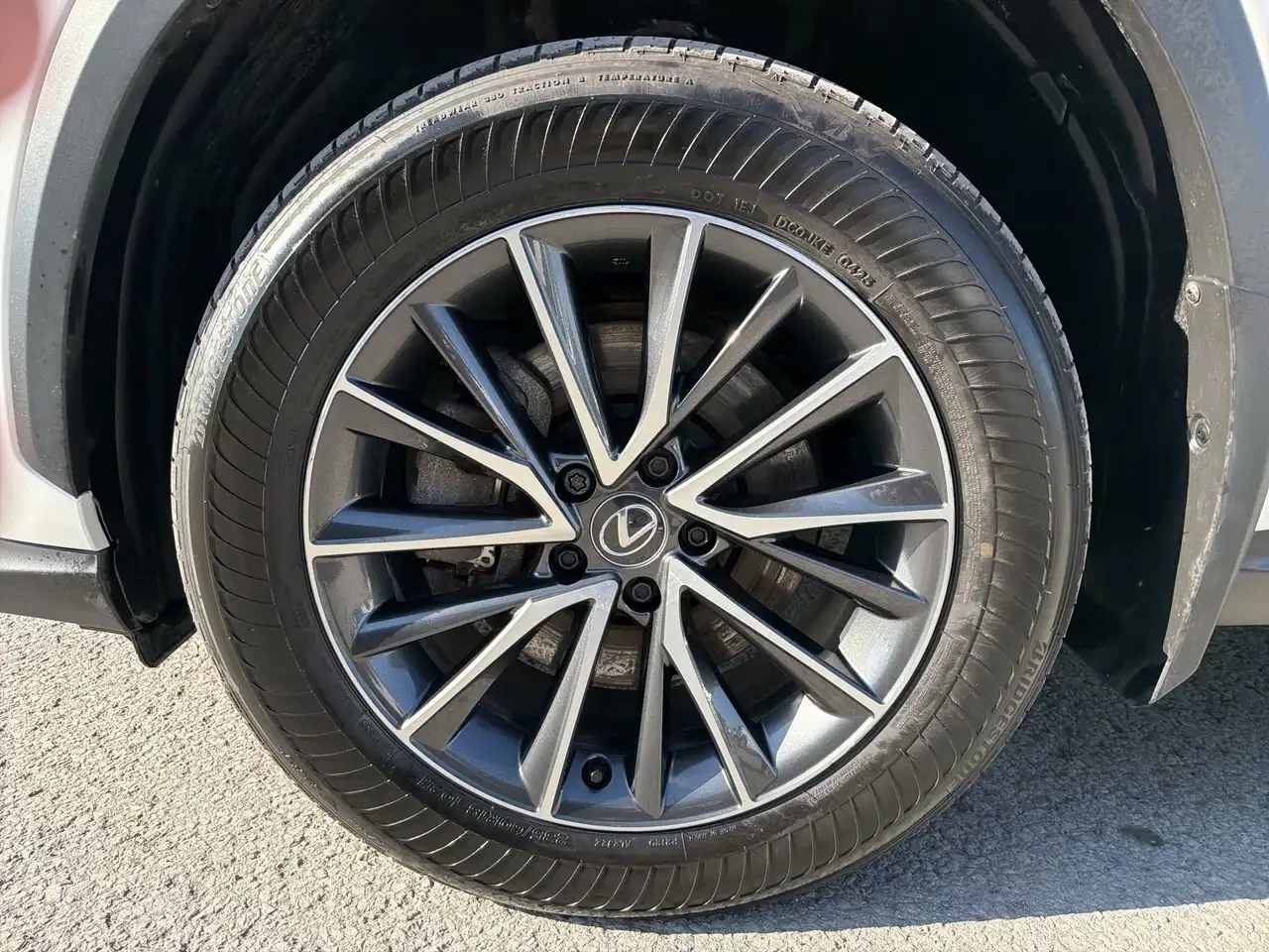 Lexus NX снимка Lexus NX